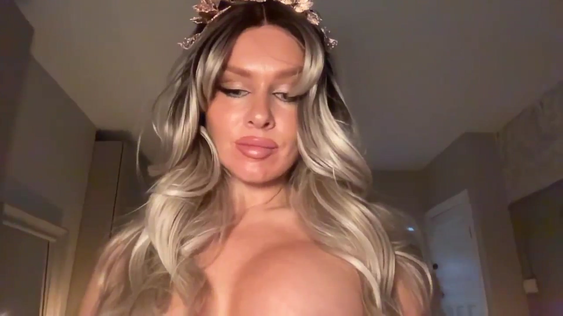 Gallery image thumbnail from GoddessHardy's myfreecams stream on, 01/01/2025, 16:44 image 7 of 20