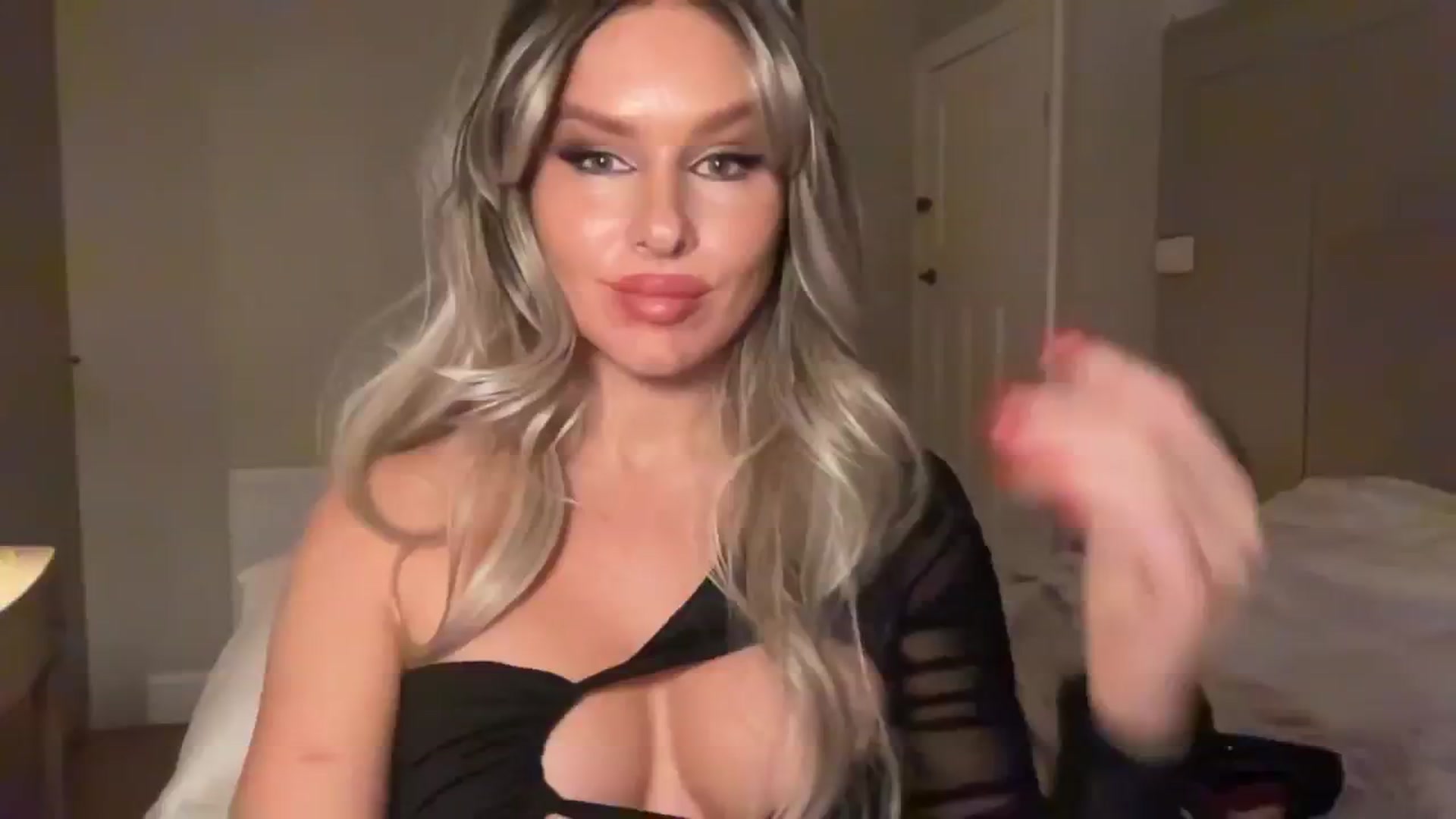 Gallery image thumbnail from GoddessHardy's myfreecams stream on, 01/01/2025, 18:51 image 18 of 20