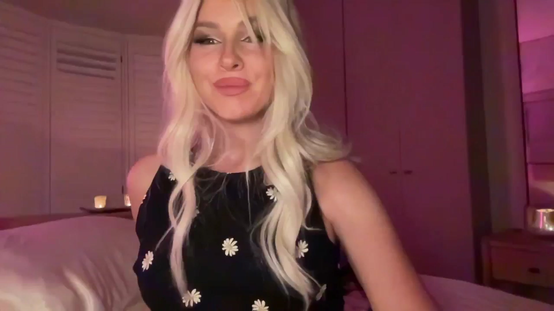 Gallery image thumbnail from GoddessHardy's myfreecams stream on, 04/15/2025, 20:39 image 19 of 20