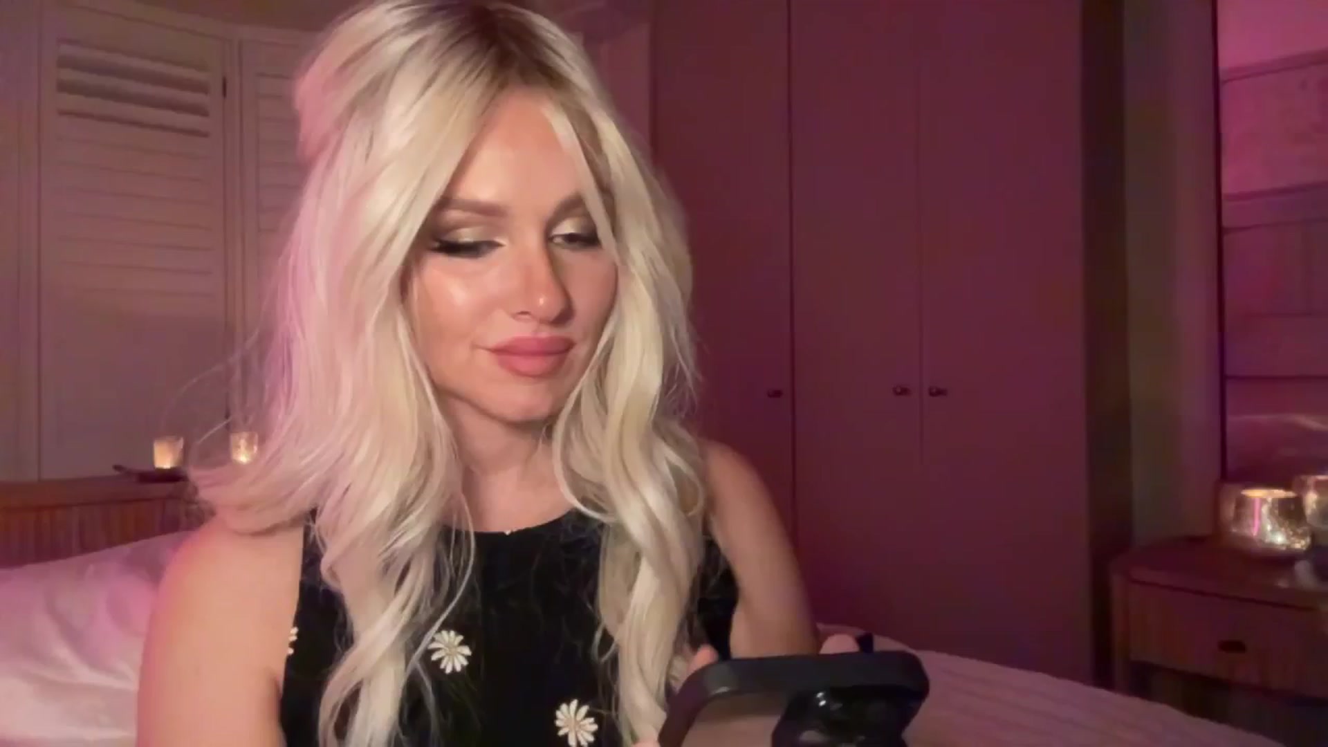 Gallery image thumbnail from GoddessHardy's myfreecams stream on, 04/15/2025, 21:56 image 8 of 20
