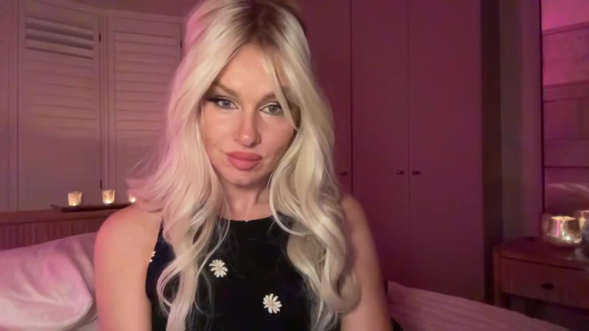 Gallery image thumbnail from GoddessHardy's myfreecams stream on, 04/15/2025, 21:56 image 7 of 20