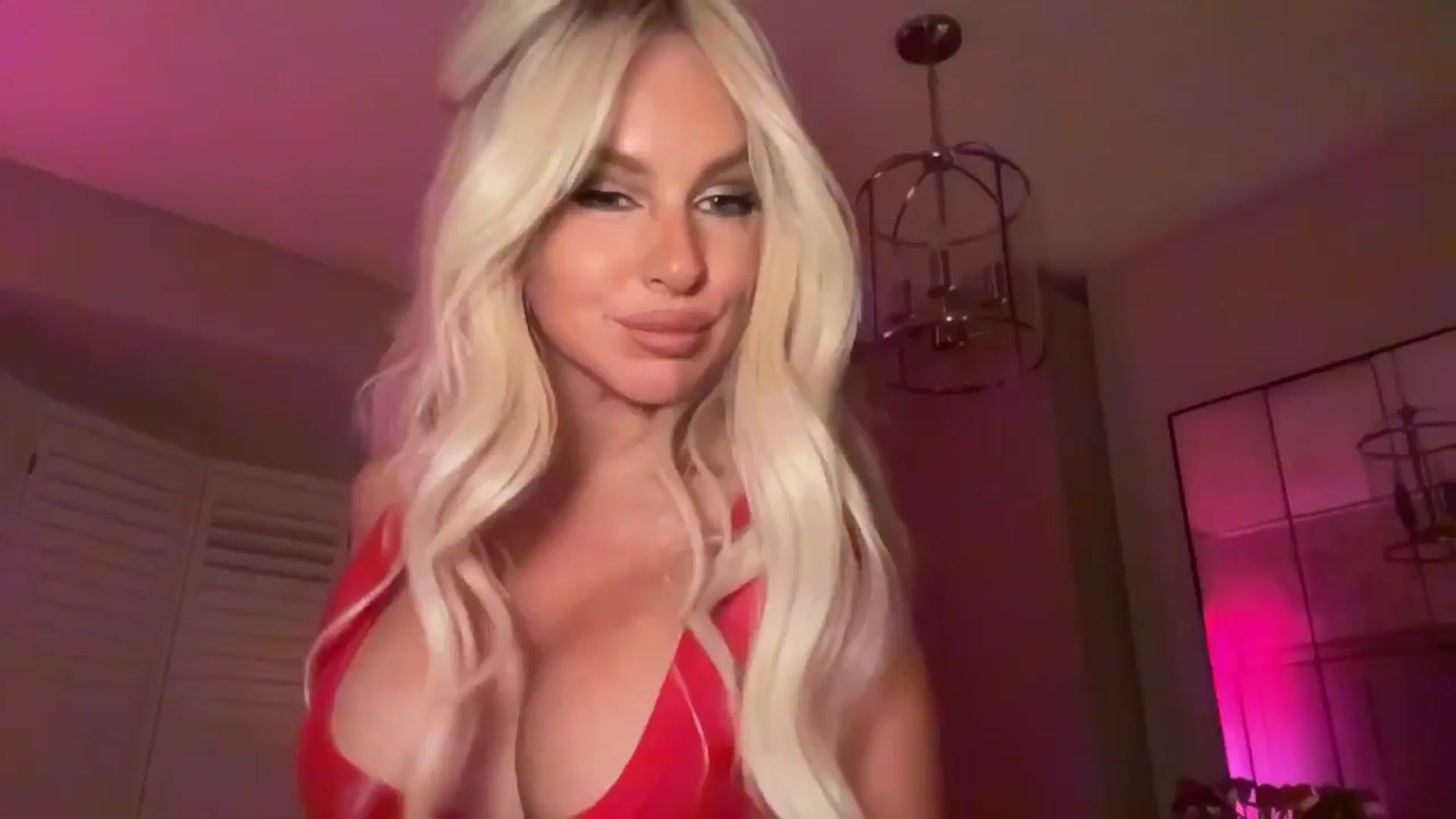 Gallery image thumbnail from GoddessHardy's myfreecams stream on, 04/20/2025, 24:27 image 12 of 20