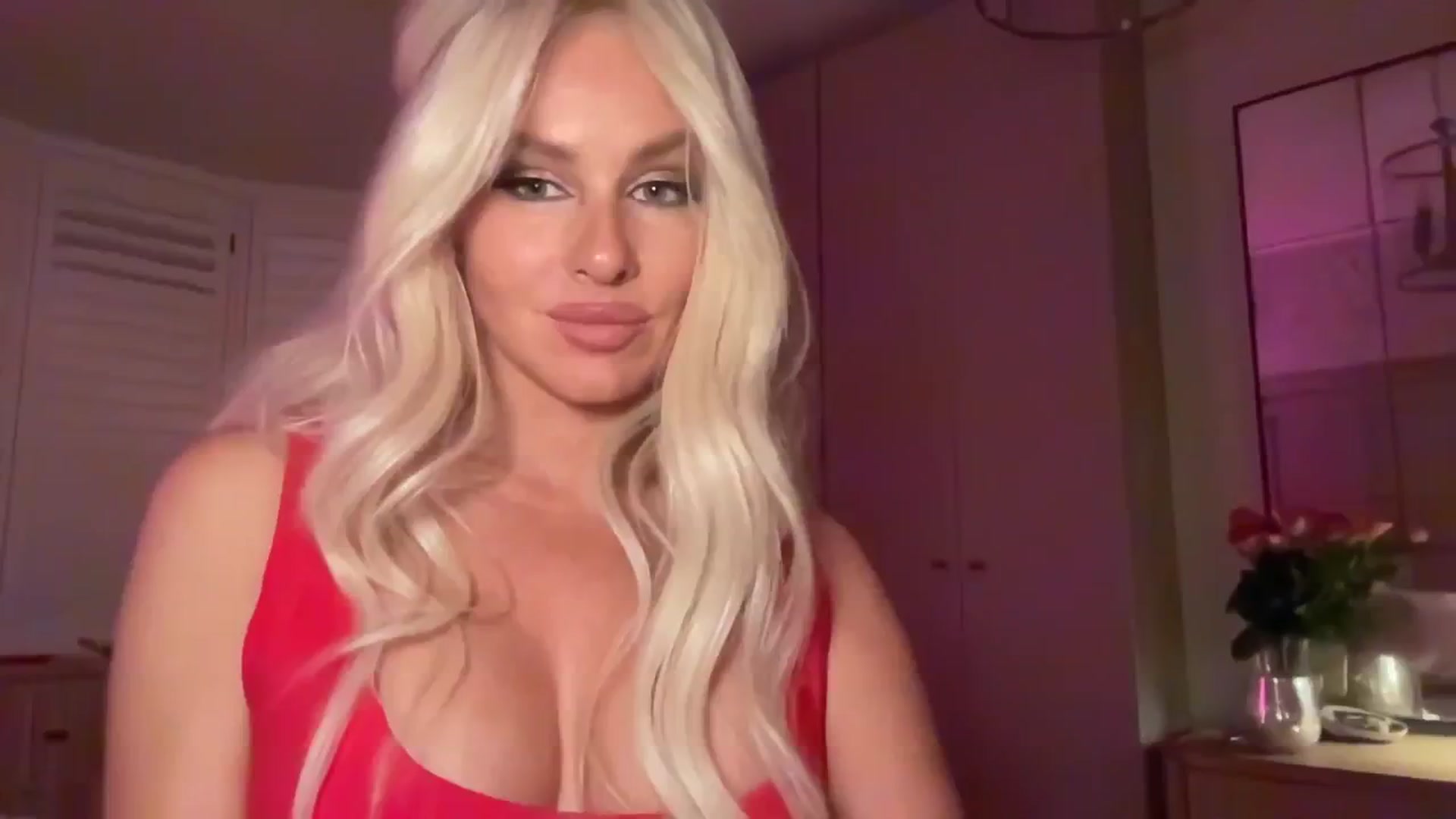 Gallery image thumbnail from GoddessHardy's myfreecams stream on, 05/02/2025, 20:11 image 11 of 20