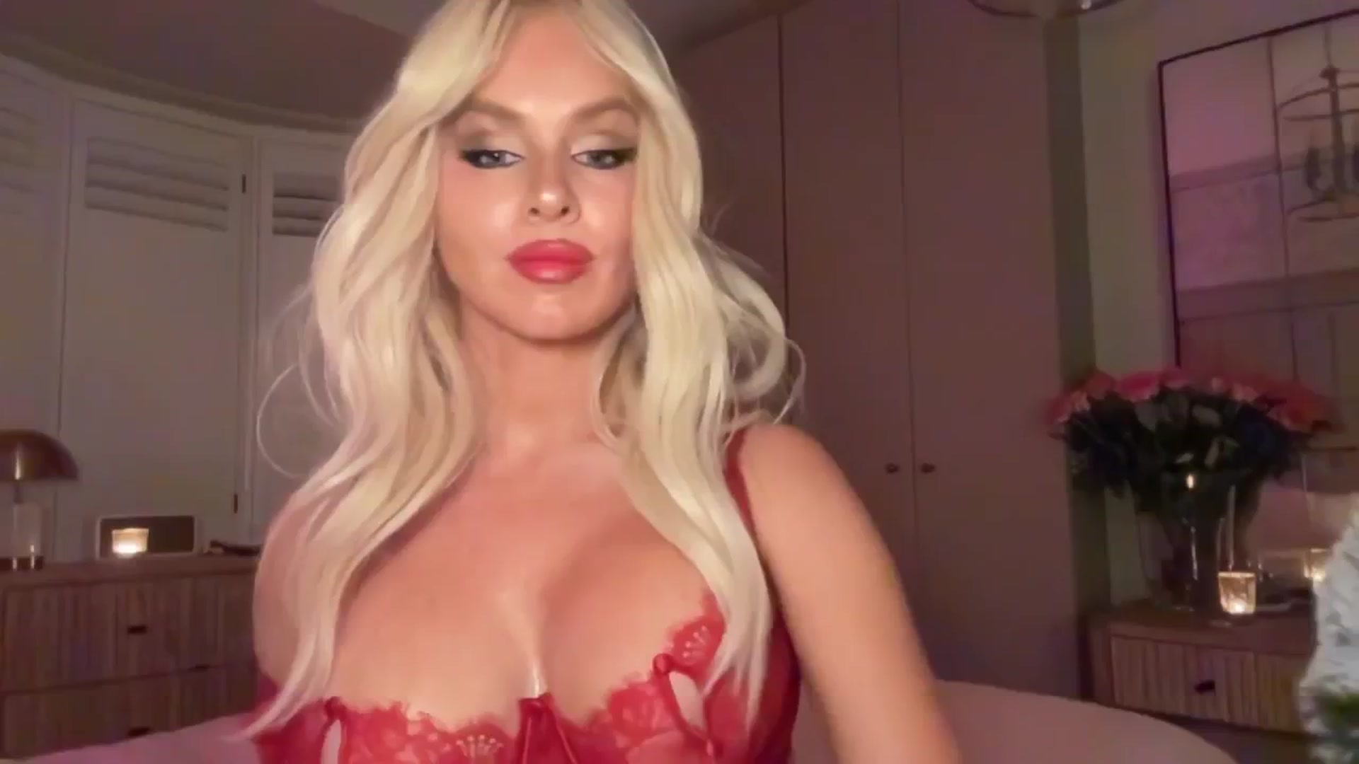 Gallery image thumbnail from GoddessHardy's myfreecams stream on, 05/05/2025, 22:32 image 18 of 20