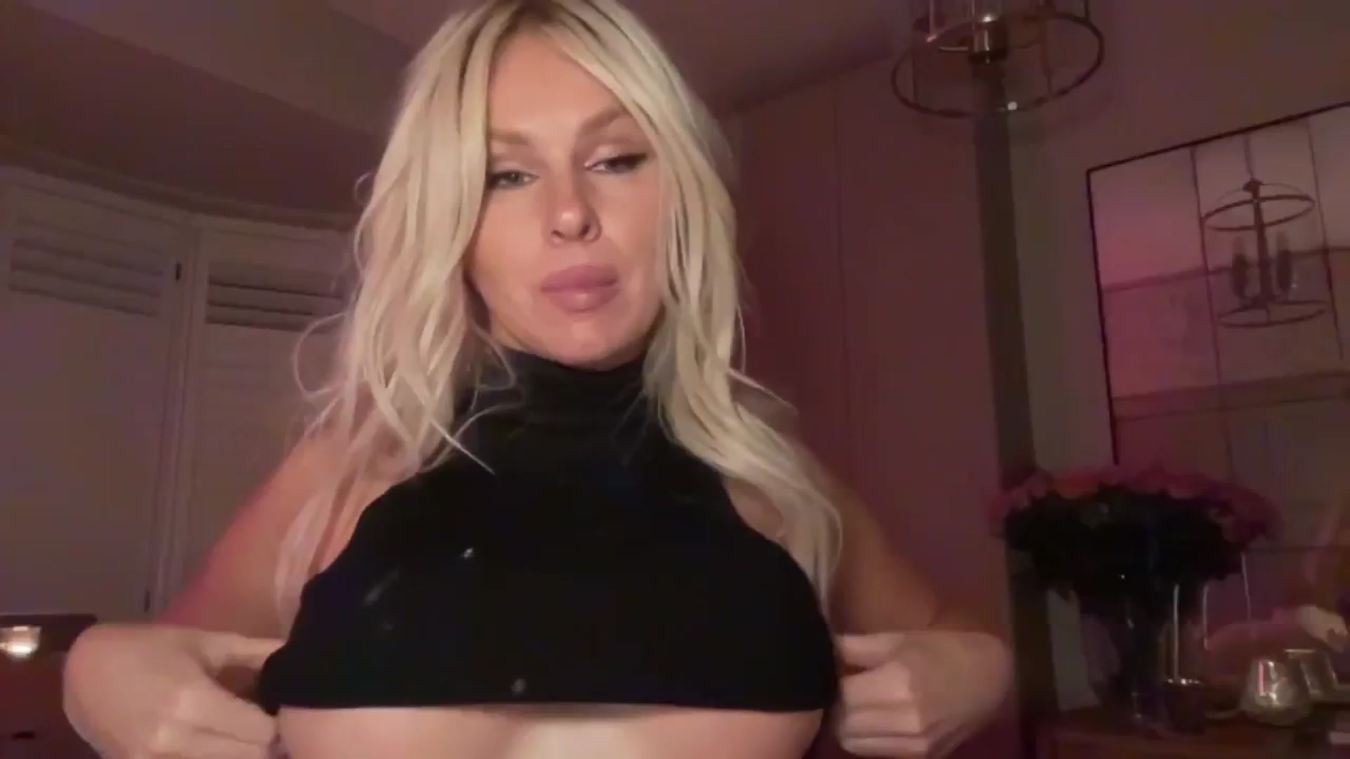 Gallery image thumbnail from GoddessHardy's myfreecams stream on, 05/06/2025, 23:35 image 18 of 20
