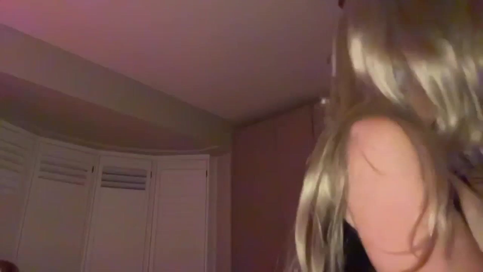 Gallery image thumbnail from GoddessHardy's myfreecams stream on, 05/15/2025, 21:59 image 12 of 20