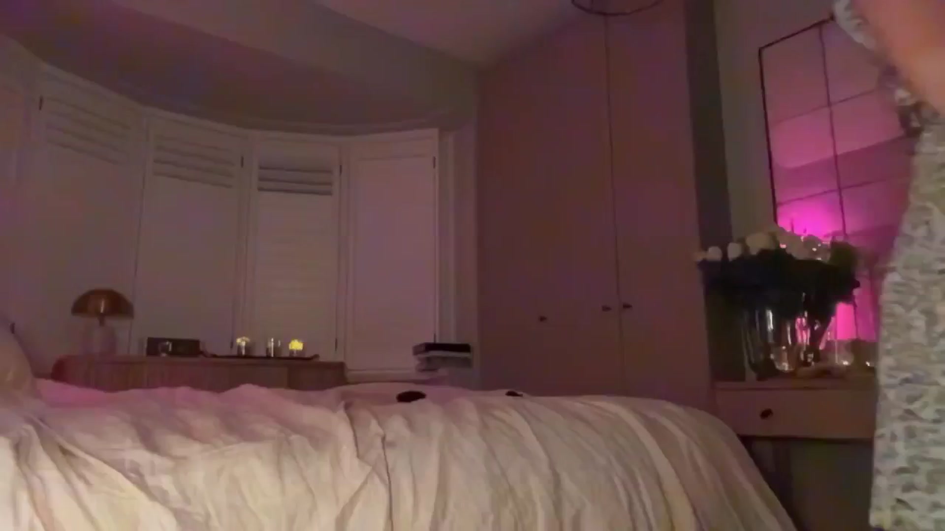 Gallery image thumbnail from GoddessHardy's myfreecams stream on, 05/16/2025, 24:48 image 2 of 20