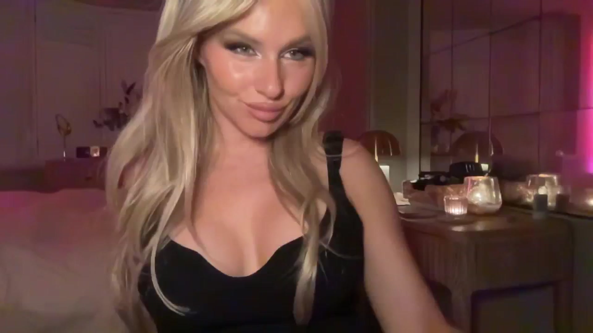 Gallery image thumbnail from GoddessHardy's myfreecams stream on, 05/31/2025, 22:20 image 7 of 20