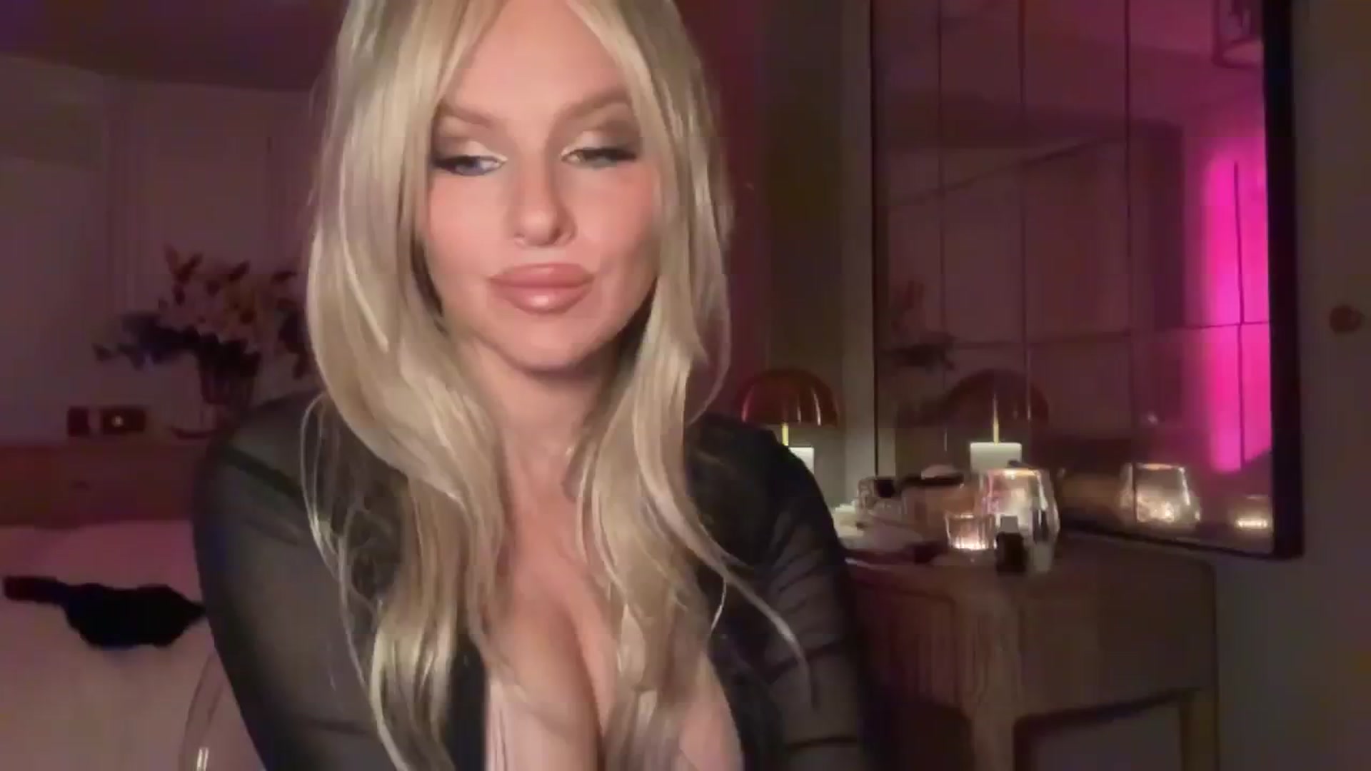 Gallery image thumbnail from GoddessHardy's myfreecams stream on, 06/01/2025, 23:43 image 7 of 20