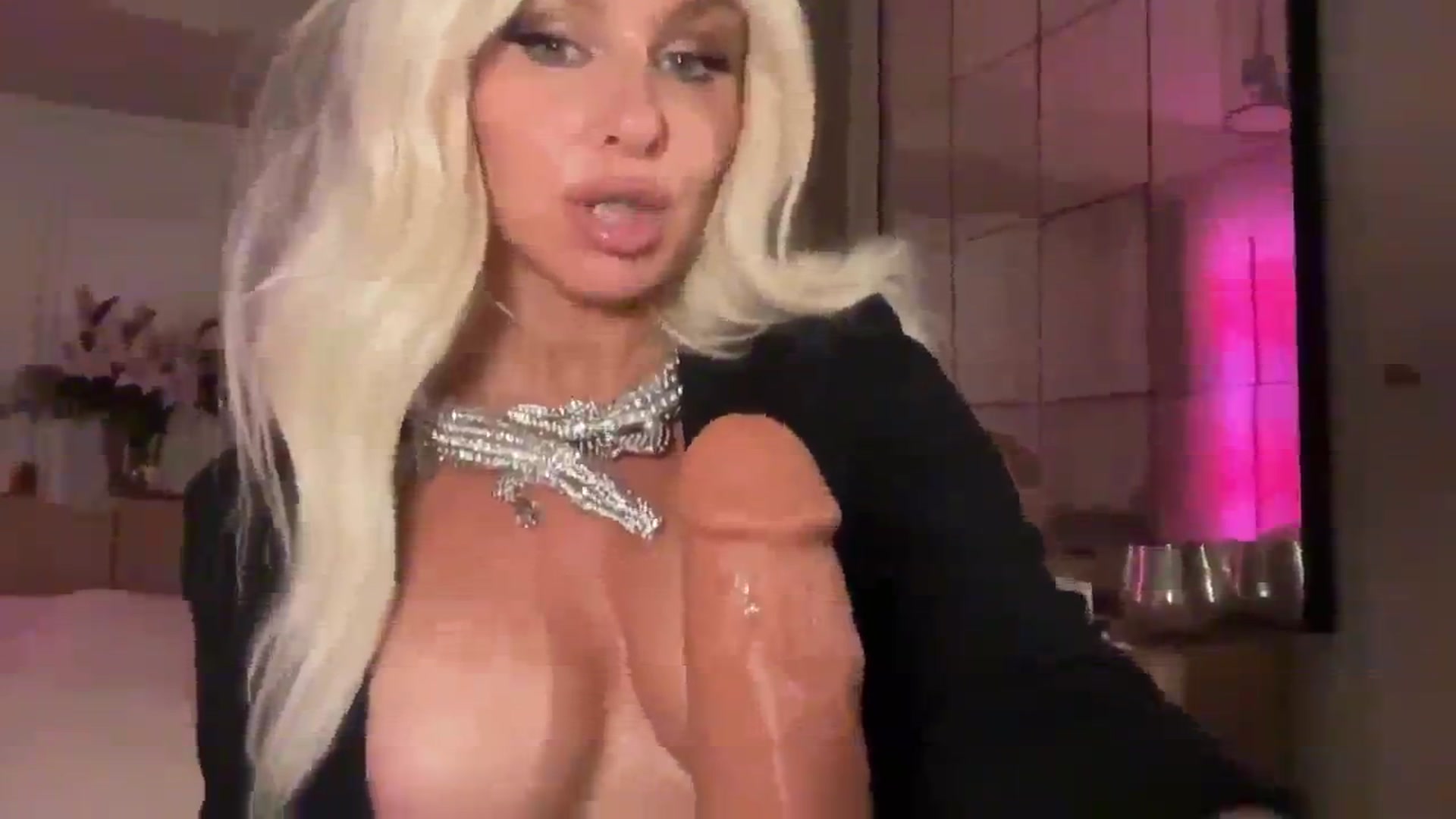 Gallery image thumbnail from GoddessHardy's myfreecams stream on, 06/23/2025, 22:36 image 20 of 20