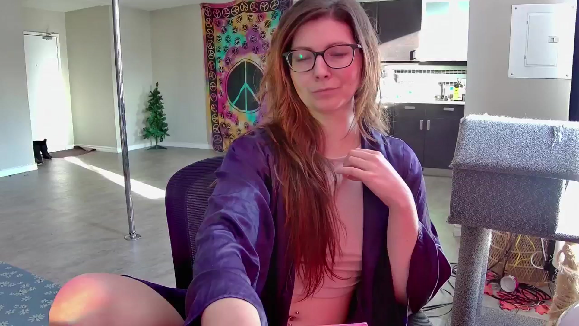 Gallery image thumbnail from GoddessJadee's myfreecams stream on, 12/24/2024, 18:52 image 19 of 20