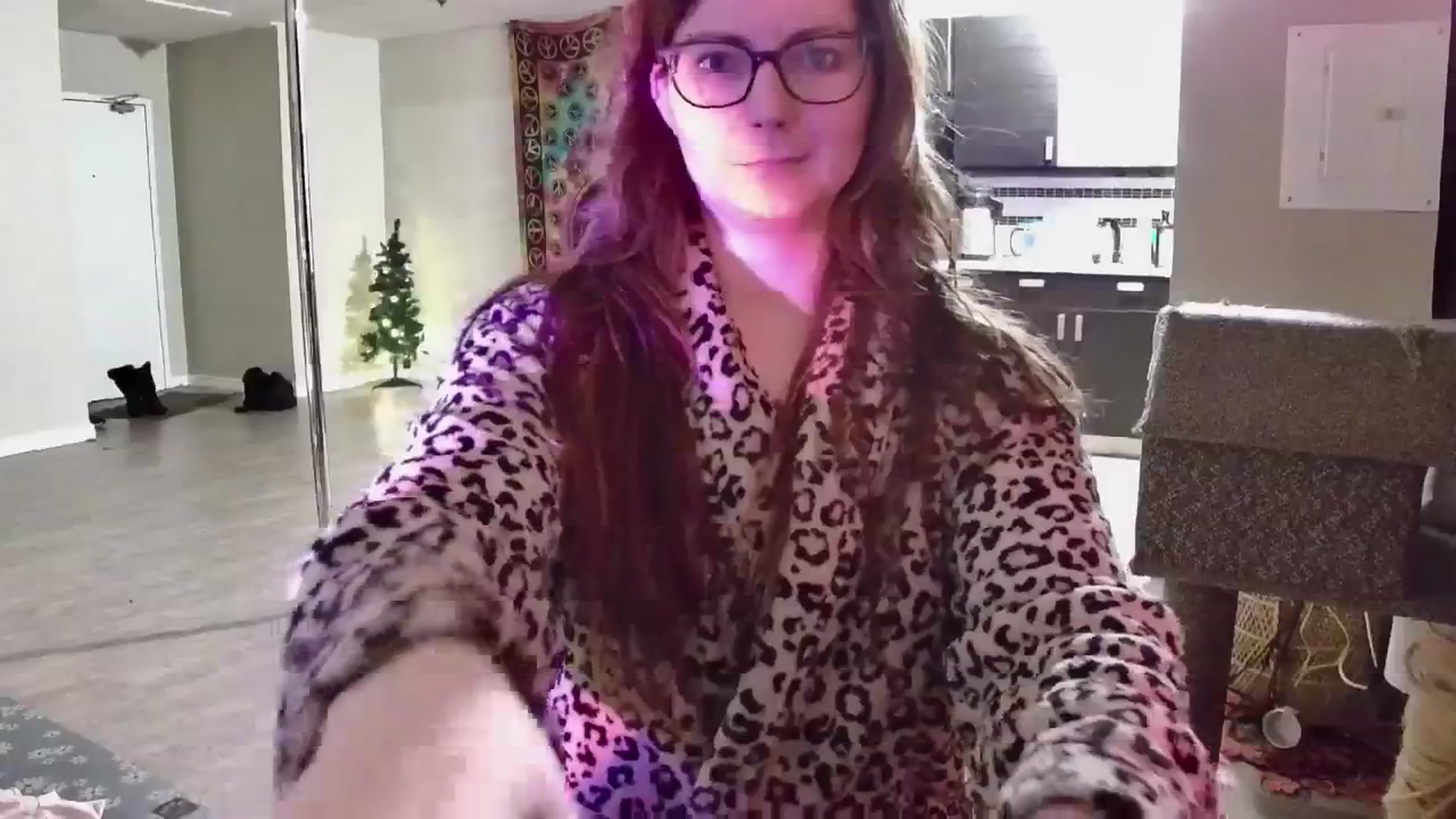 Gallery image thumbnail from GoddessJadee's myfreecams stream on, 12/25/2024, 23:07 image 14 of 20