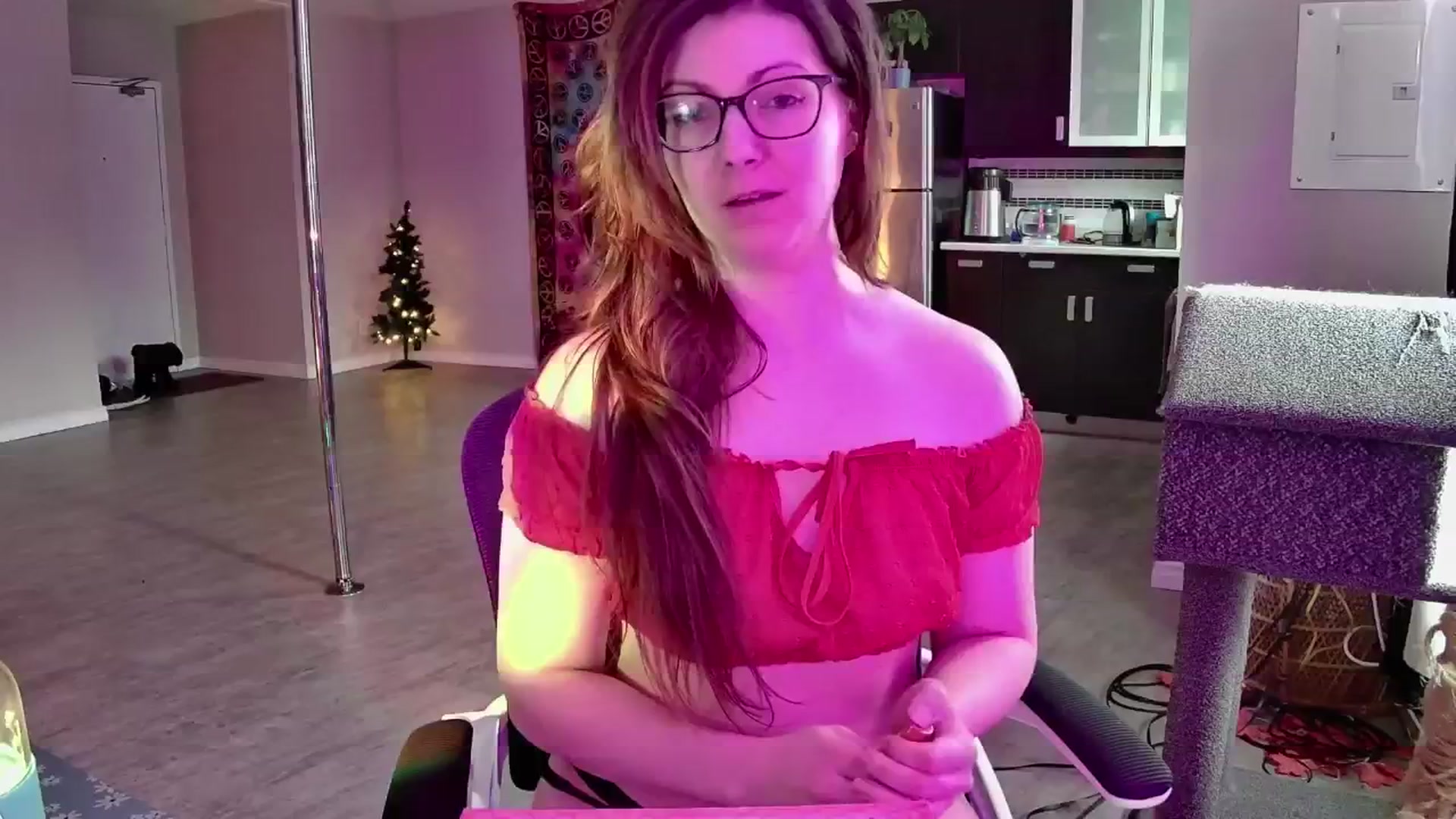 Gallery image thumbnail from GoddessJadee's myfreecams stream on, 12/31/2024, 21:46 image 3 of 20