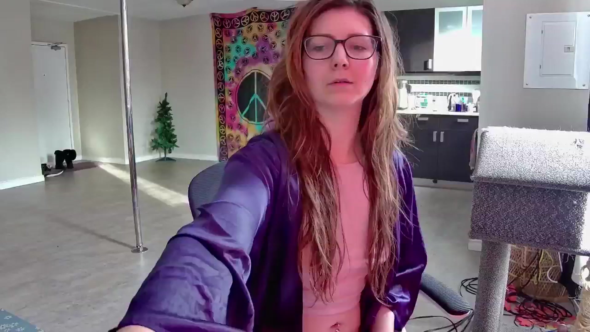 Gallery image thumbnail from GoddessJadee's myfreecams stream on, 01/01/2025, 19:21 image 14 of 20