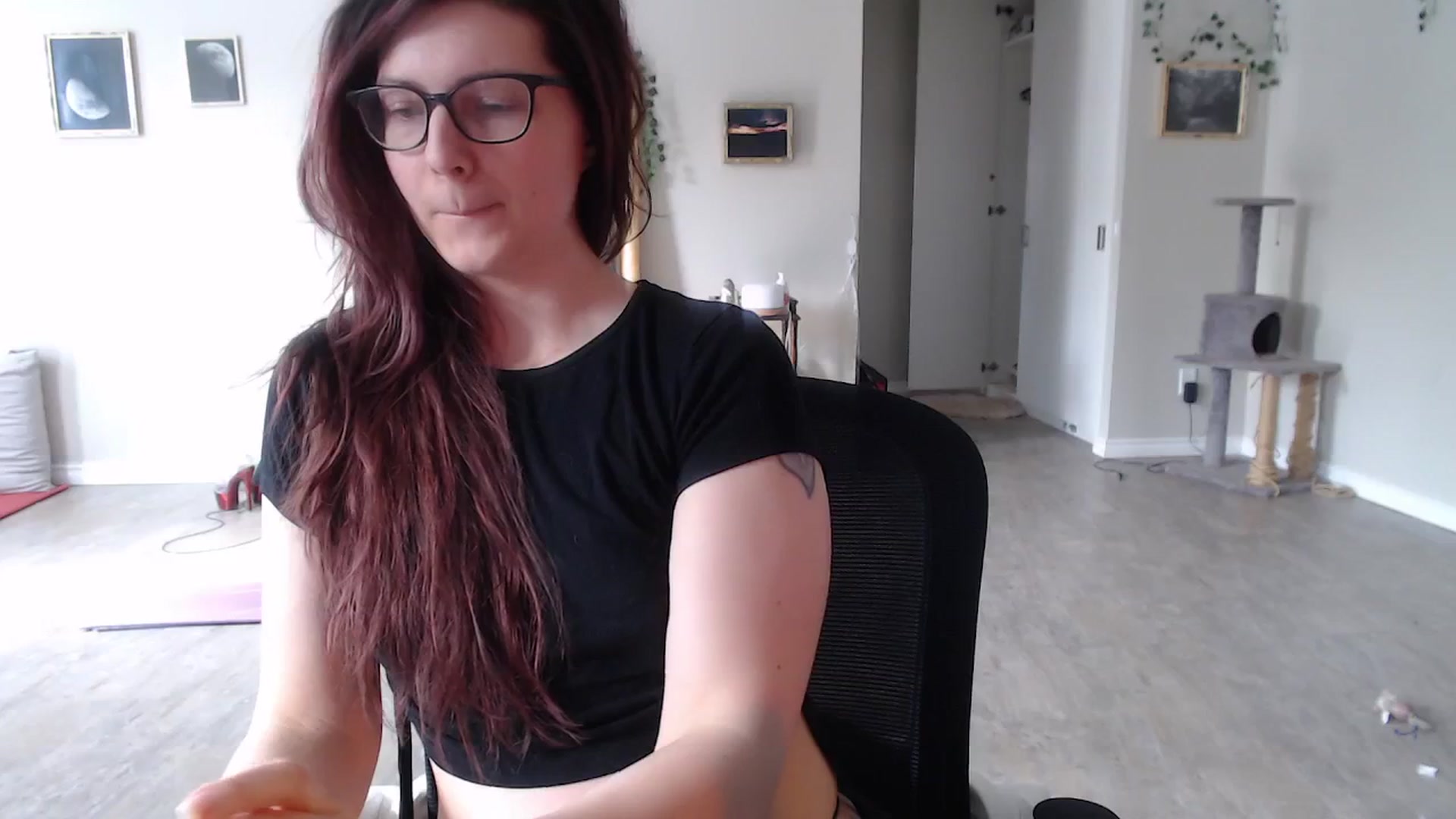 Gallery image thumbnail from GoddessJadee's myfreecams stream on, 02/18/2026, 16:19 image 16 of 20