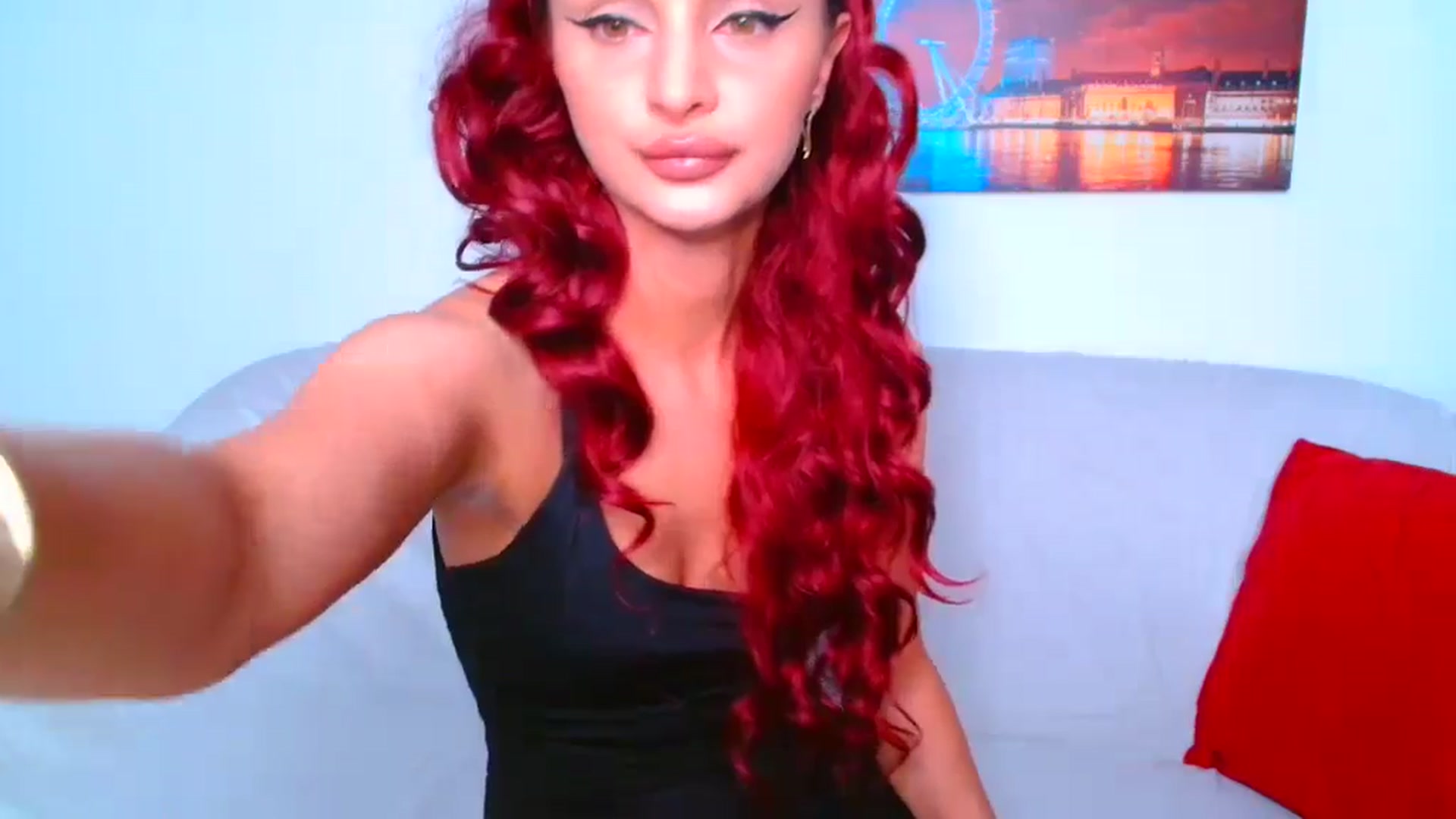Gallery image thumbnail from GoddessKiarra's myfreecams stream on, 09/02/2024, 20:05 image 15 of 20