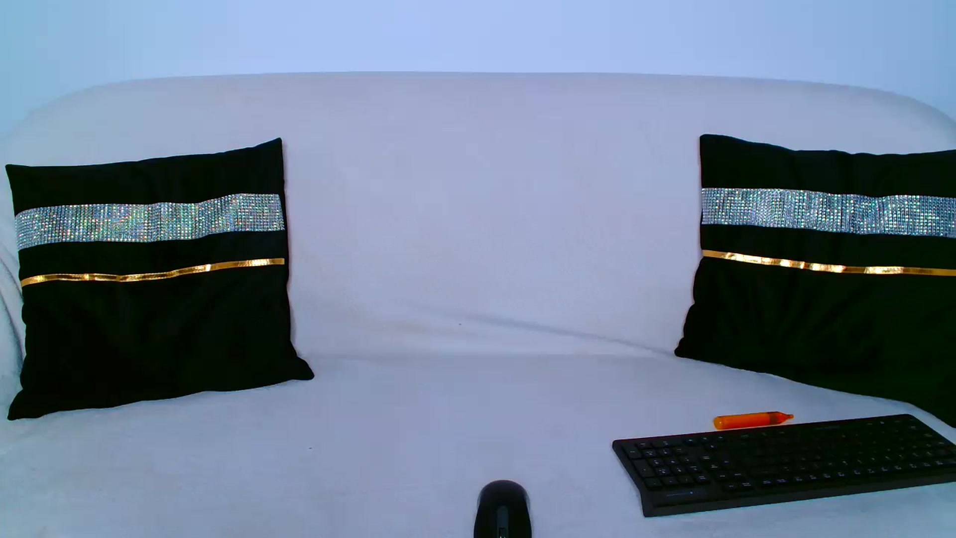 Gallery image thumbnail from GoddessKiarra's myfreecams stream on, 10/05/2024, 19:02 image 9 of 20