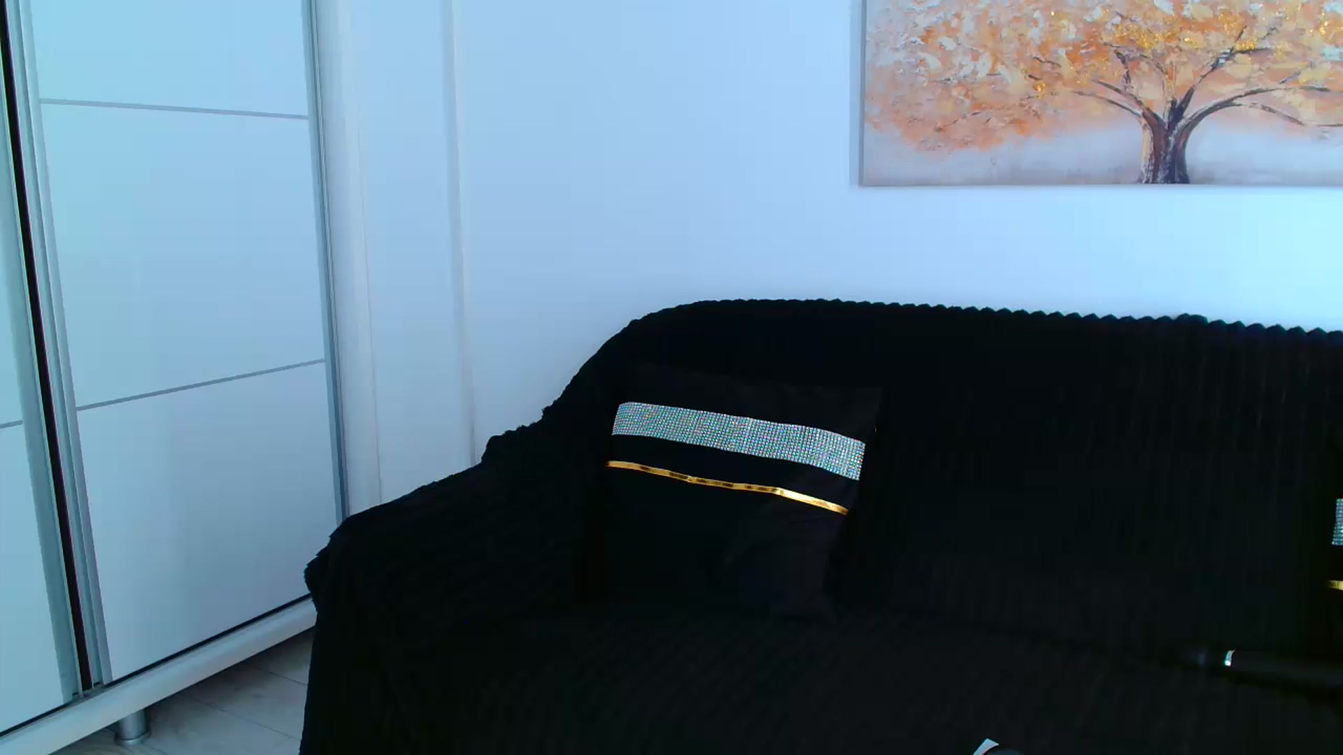 Gallery image thumbnail from GoddessKiarra's myfreecams stream on, 10/21/2024, 21:55 image 5 of 20