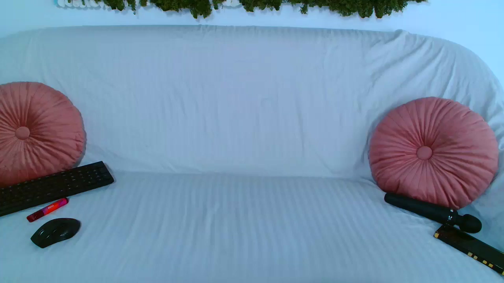 Gallery image thumbnail from GoddessKiarra's myfreecams stream on, 12/02/2025, 20:36 image 3 of 20