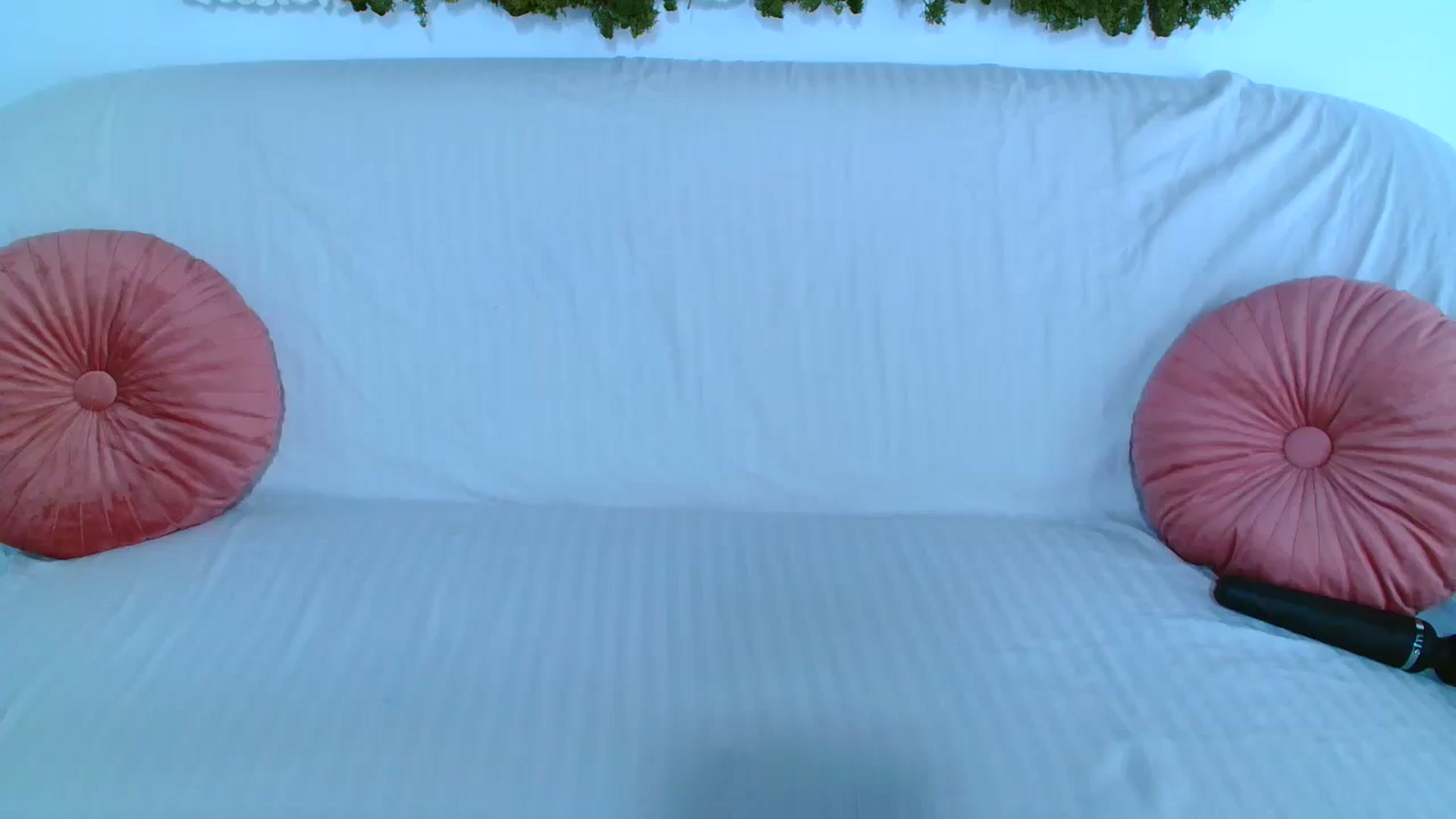 Gallery image thumbnail from GoddessKiarra's myfreecams stream on, 12/02/2025, 21:48 image 6 of 20