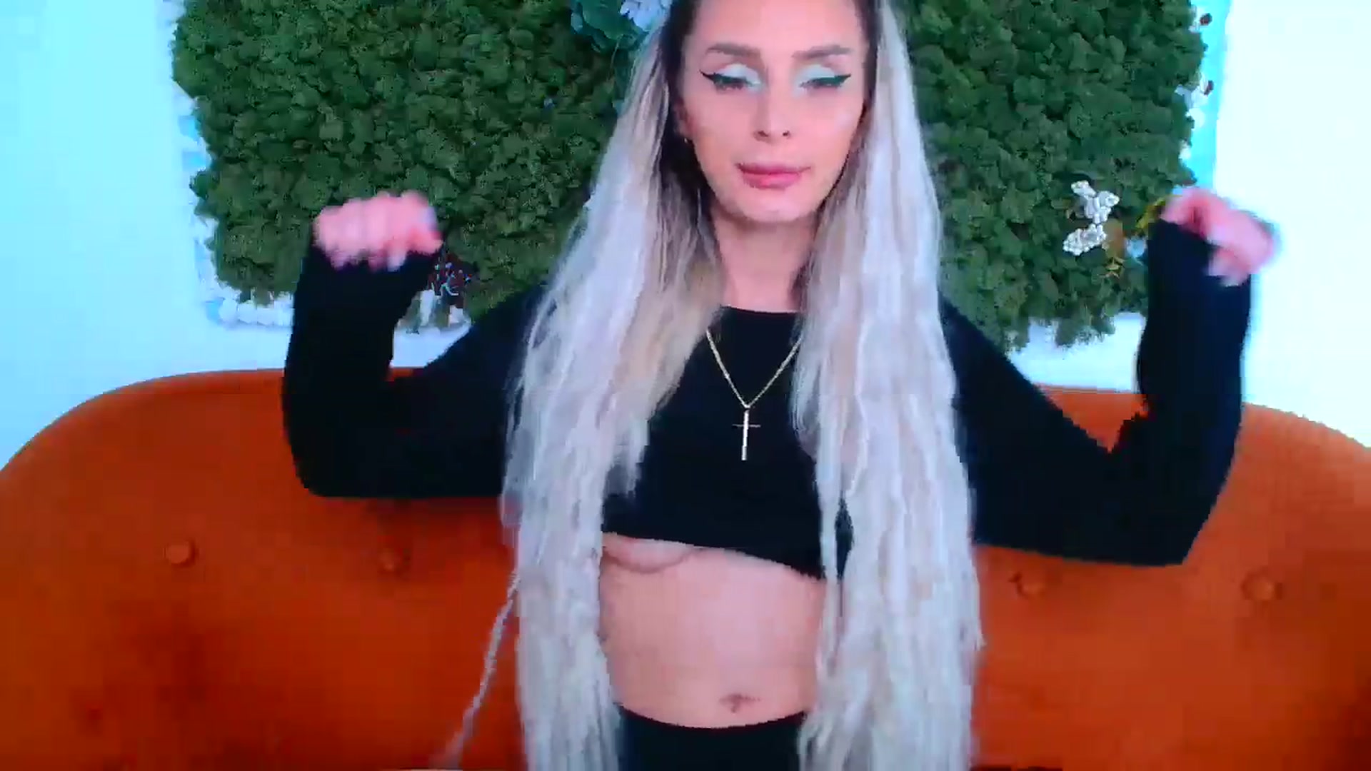 Gallery image thumbnail from GoddessKiarra's myfreecams stream on, 03/07/2026, 19:33 image 6 of 20