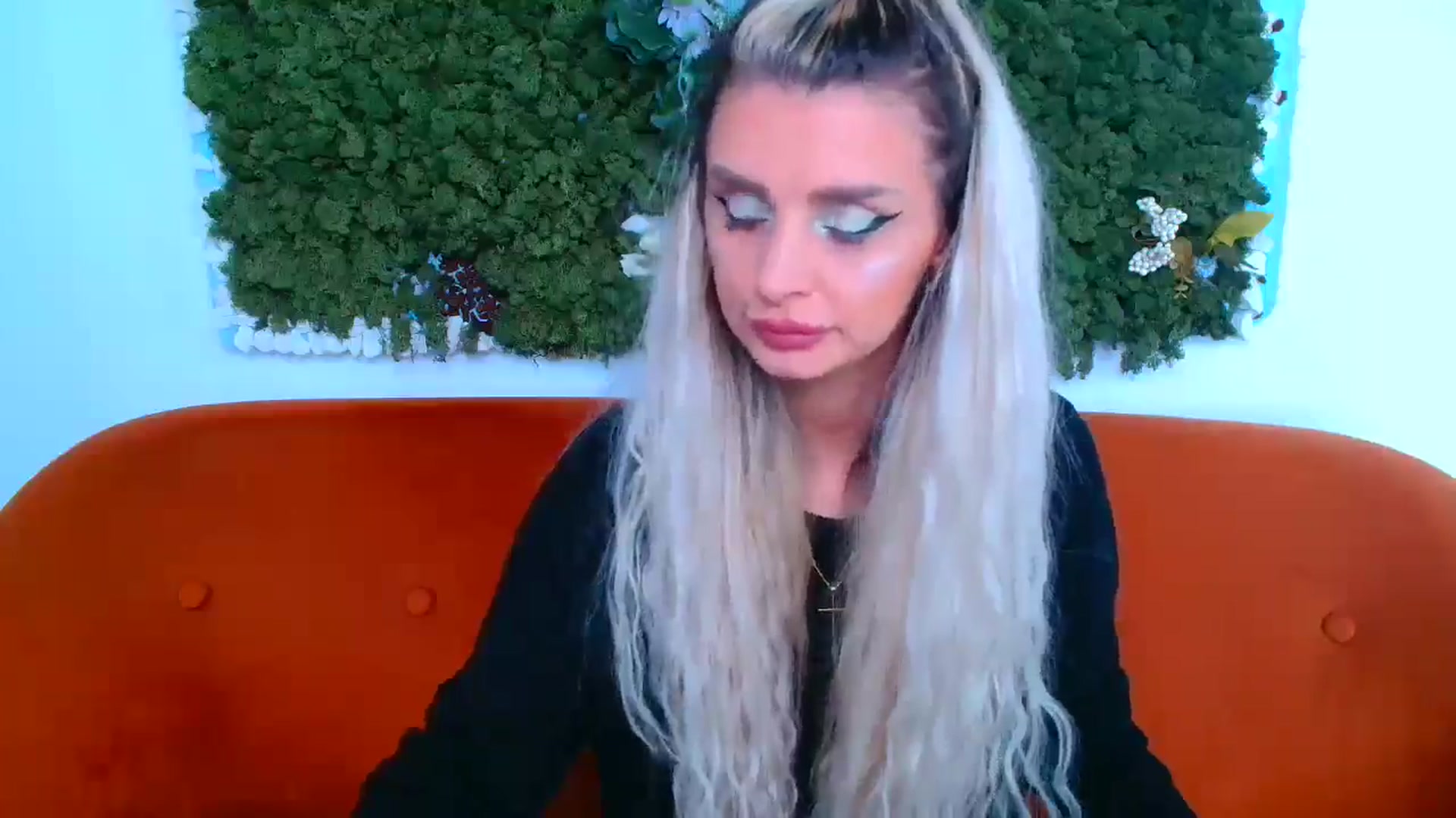 Gallery image thumbnail from GoddessKiarra's myfreecams stream on, 03/07/2026, 19:33 image 9 of 20