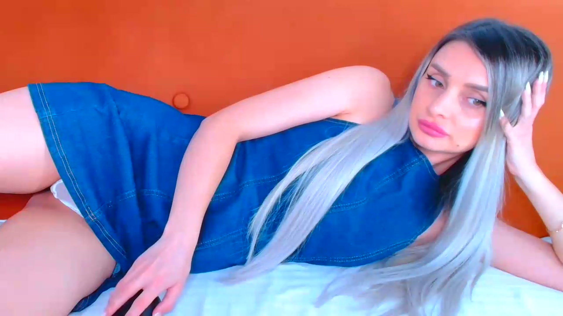 Gallery image thumbnail from GoddessKiarra's myfreecams stream on, 07/19/2026, 21:12 image 19 of 20