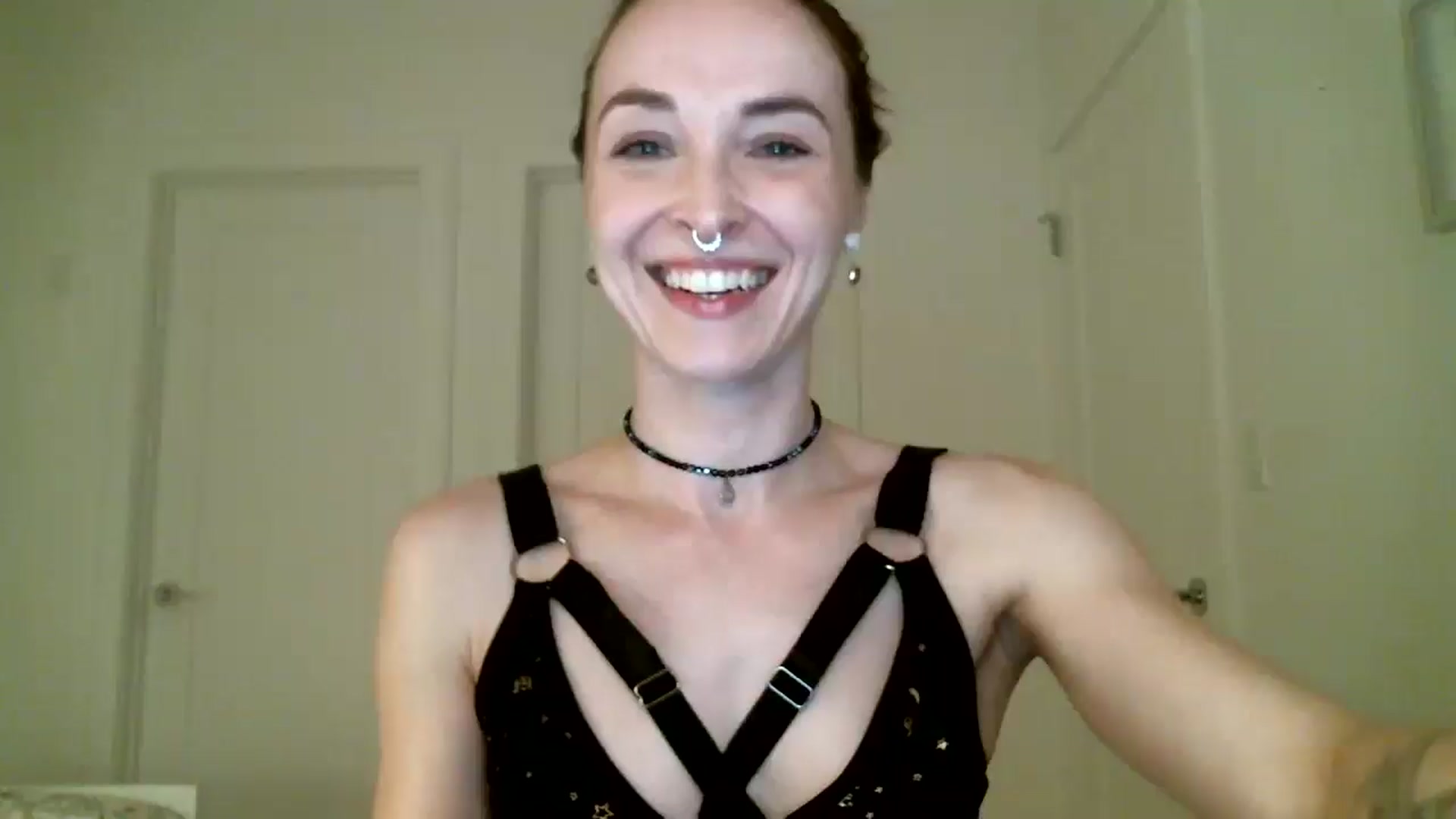 Gallery image thumbnail from GoddessKoa's myfreecams stream on, 06/16/2024, 07:47 image 17 of 20