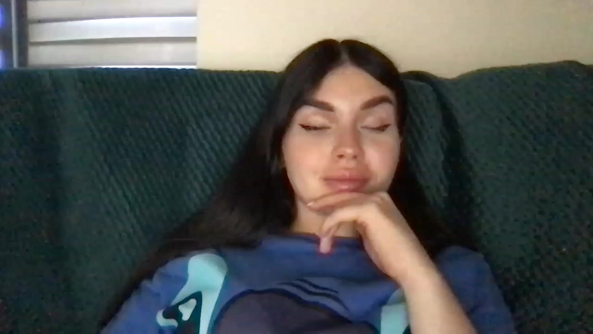 Gallery image thumbnail from GoddessLove's myfreecams stream on, 06/26/2024, 13:09 image 10 of 20