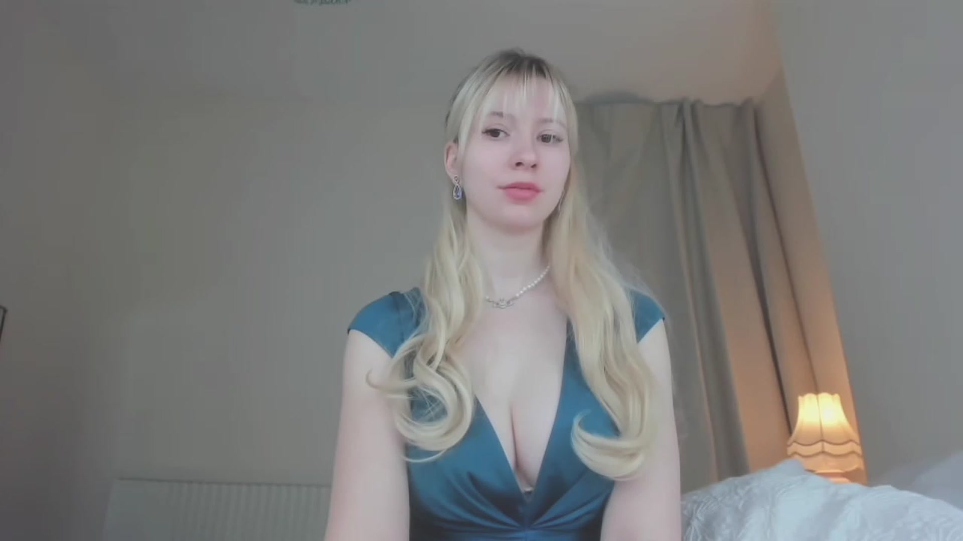 Gallery image thumbnail from GoddessLuella's myfreecams stream on, 11/17/2022, 08:30 image 7 of 20