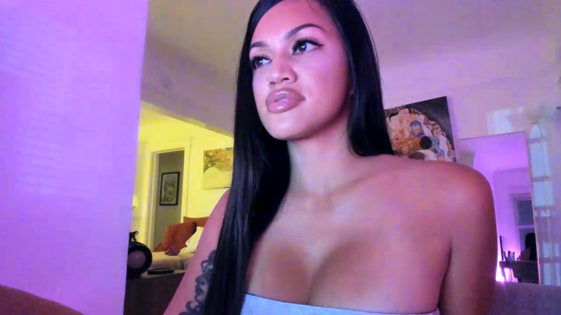 Gallery image thumbnail from GoddessToshi's myfreecams stream on, 05/30/2026, 05:52 image 12 of 20