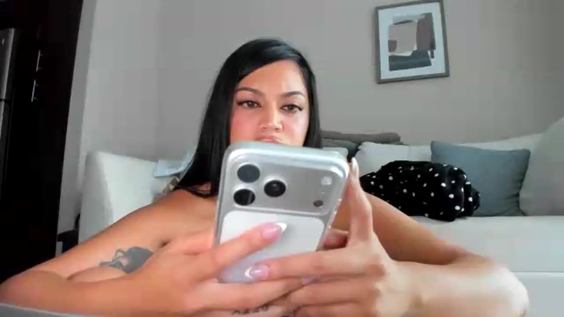 Gallery image thumbnail from GoddessToshi's myfreecams stream on, 07/08/2026, 23:05 image 20 of 20
