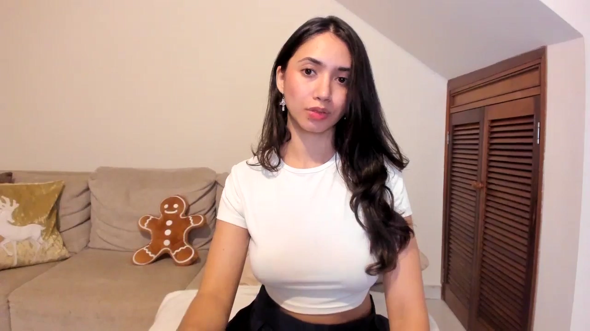Gallery image thumbnail from GoddessVenus_'s myfreecams stream on, 01/03/2026, 02:02 image 5 of 20