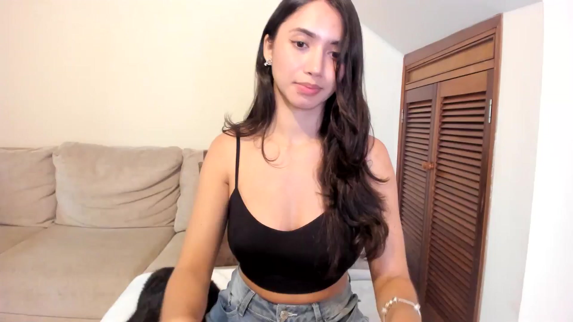 Gallery image thumbnail from GoddessVenus_'s myfreecams stream on, 02/24/2026, 01:44 image 1 of 20