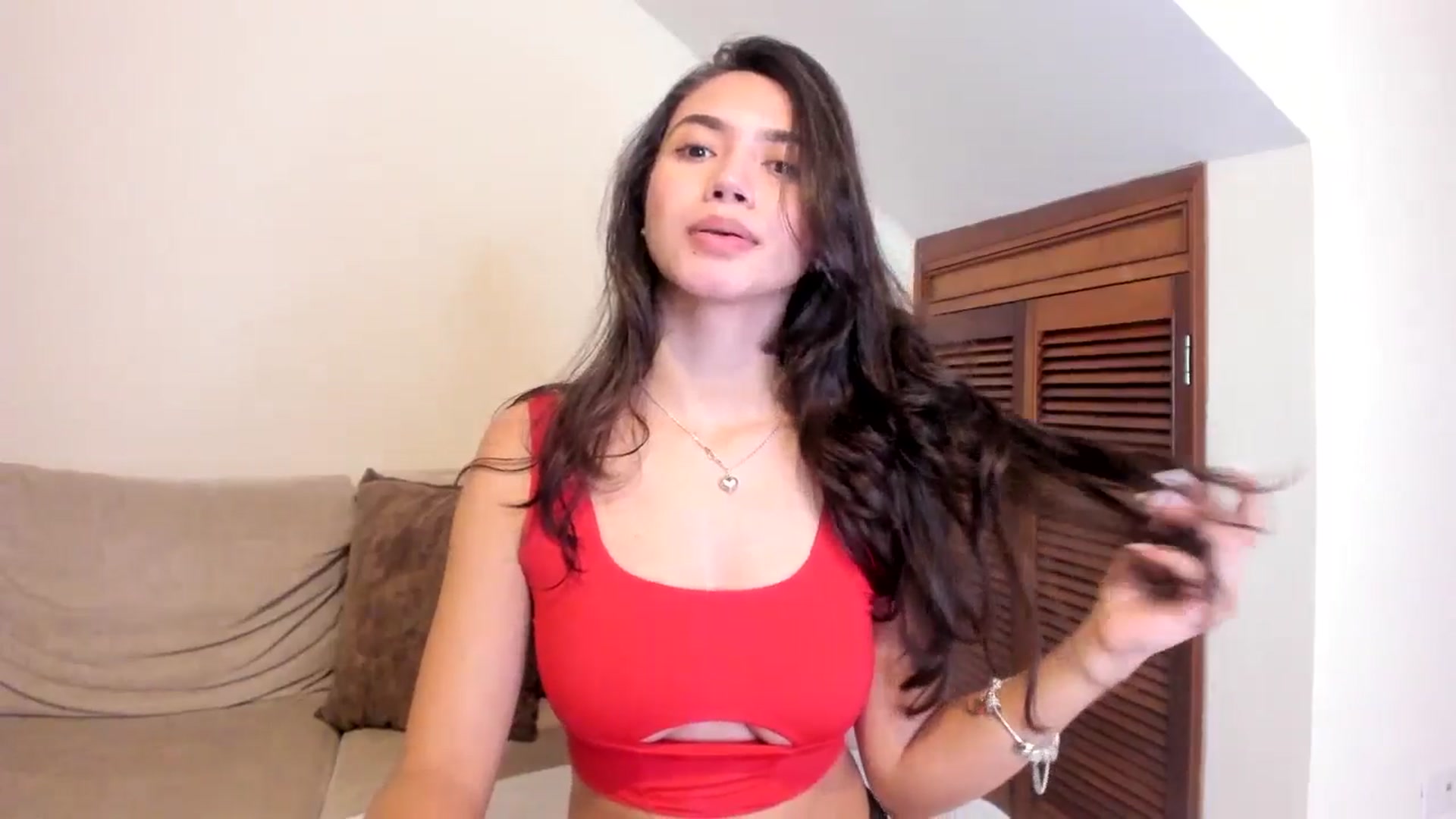 Gallery image thumbnail from GoddessVenus_'s myfreecams stream on, 04/07/2026, 20:39 image 19 of 20