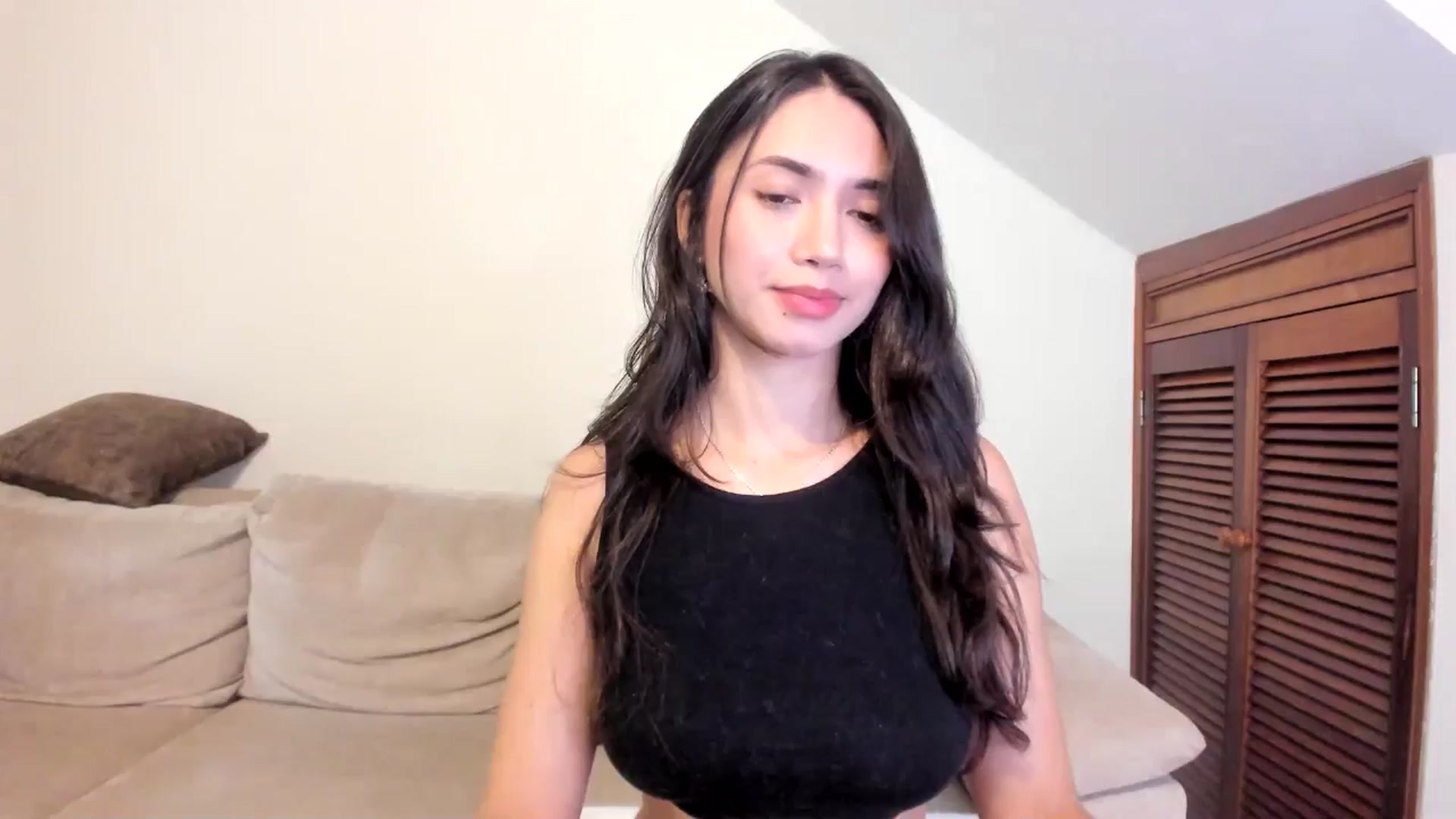 Gallery image thumbnail from GoddessVenus_'s myfreecams stream on, 04/12/2026, 20:46 image 1 of 20