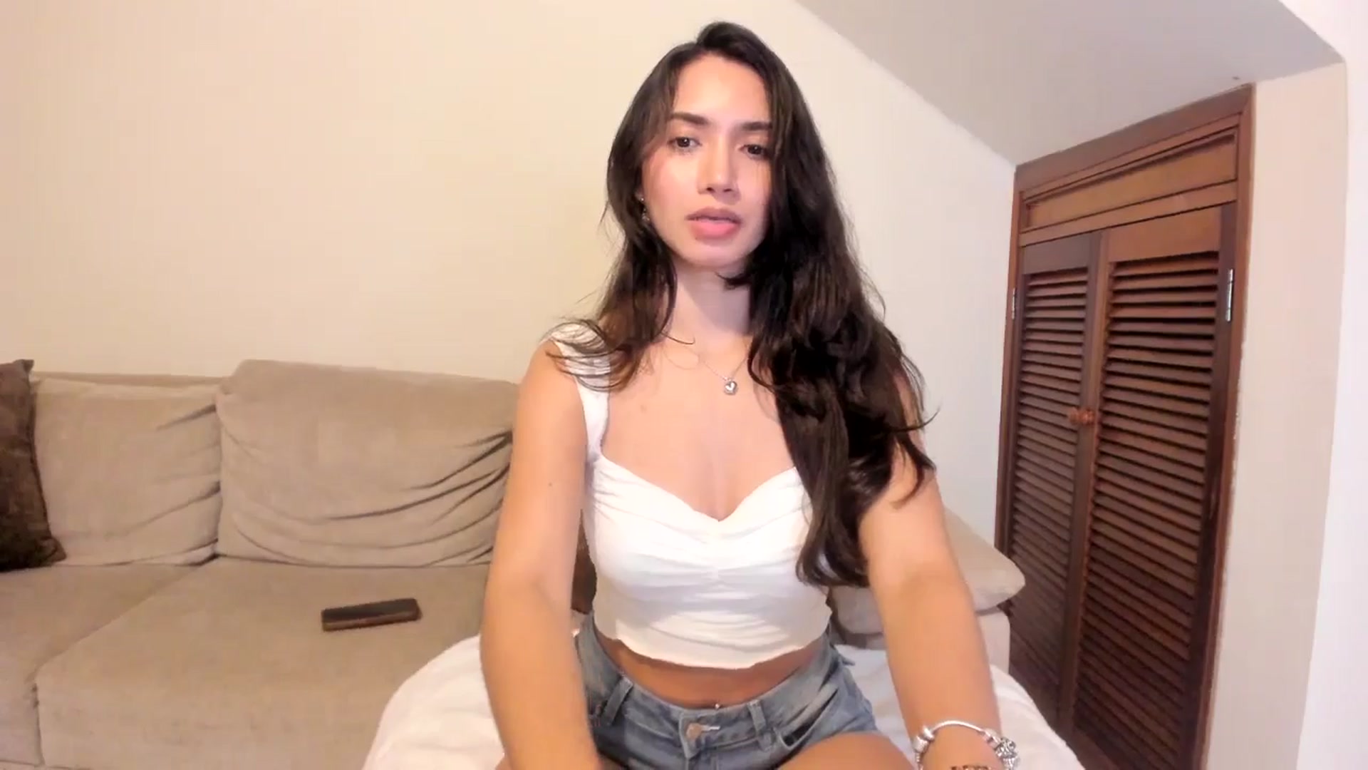 Gallery image thumbnail from GoddessVenus_'s myfreecams stream on, 04/13/2026, 23:33 image 4 of 20
