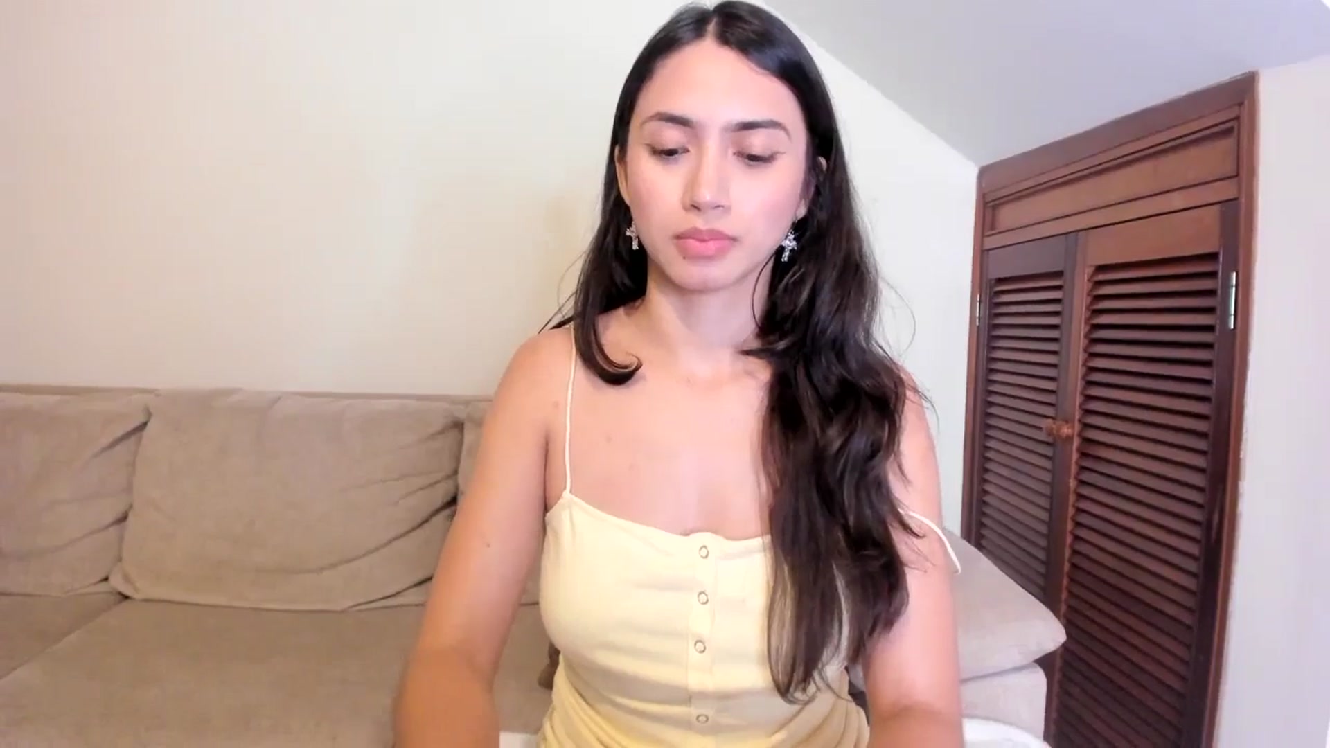 Gallery image thumbnail from GoddessVenus_'s myfreecams stream on, 04/20/2026, 22:43 image 8 of 20
