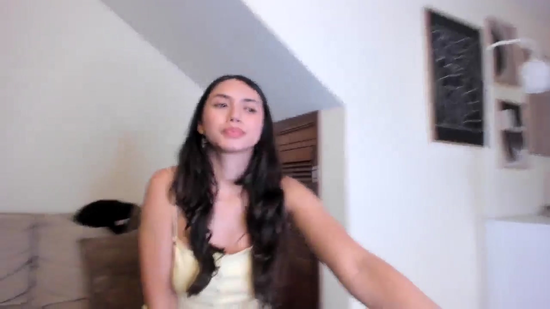 Gallery image thumbnail from GoddessVenus_'s myfreecams stream on, 04/20/2026, 22:43 image 19 of 20