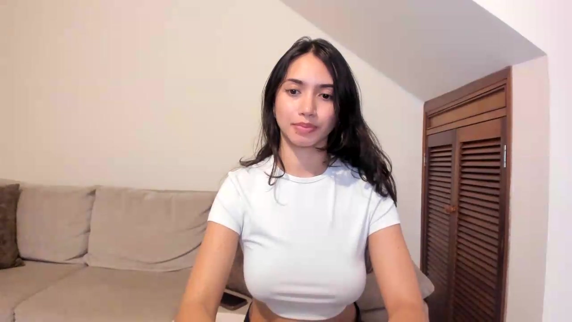 Gallery image thumbnail from GoddessVenus_'s myfreecams stream on, 05/02/2026, 24:21 image 14 of 20