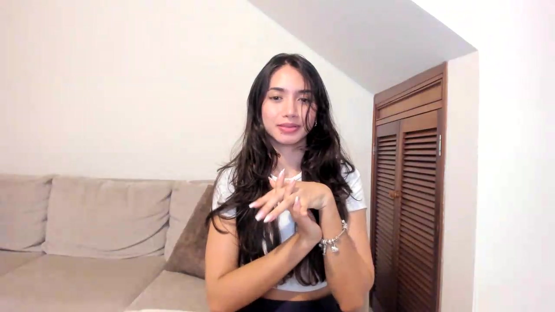 Gallery image thumbnail from GoddessVenus_'s myfreecams stream on, 05/02/2026, 24:21 image 4 of 20