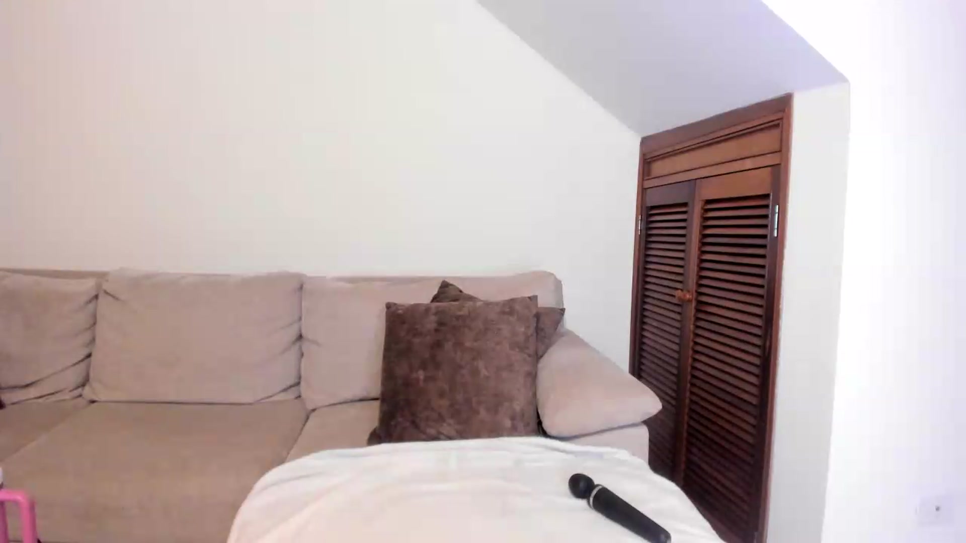Gallery image thumbnail from GoddessVenus_'s myfreecams stream on, 05/14/2026, 24:11 image 8 of 20