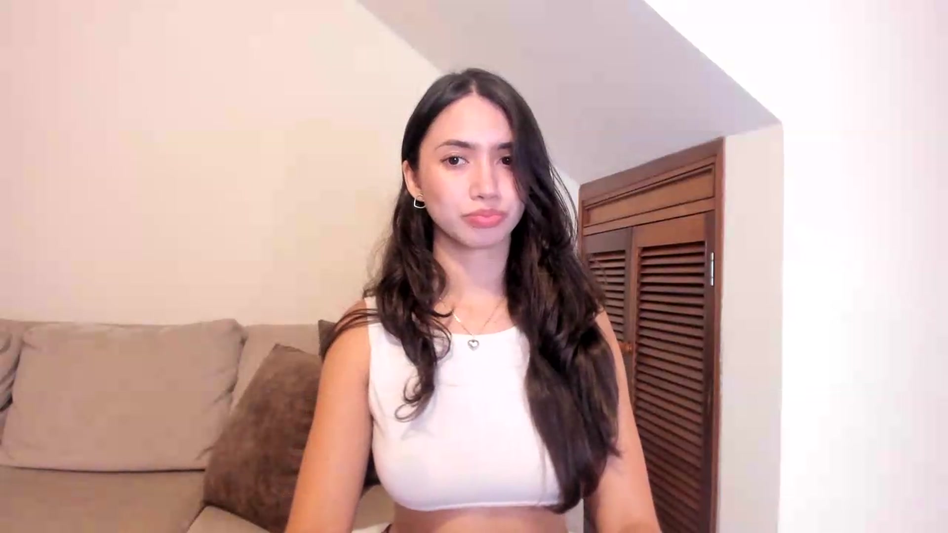 Gallery image thumbnail from GoddessVenus_'s myfreecams stream on, 05/15/2026, 18:39 image 4 of 20