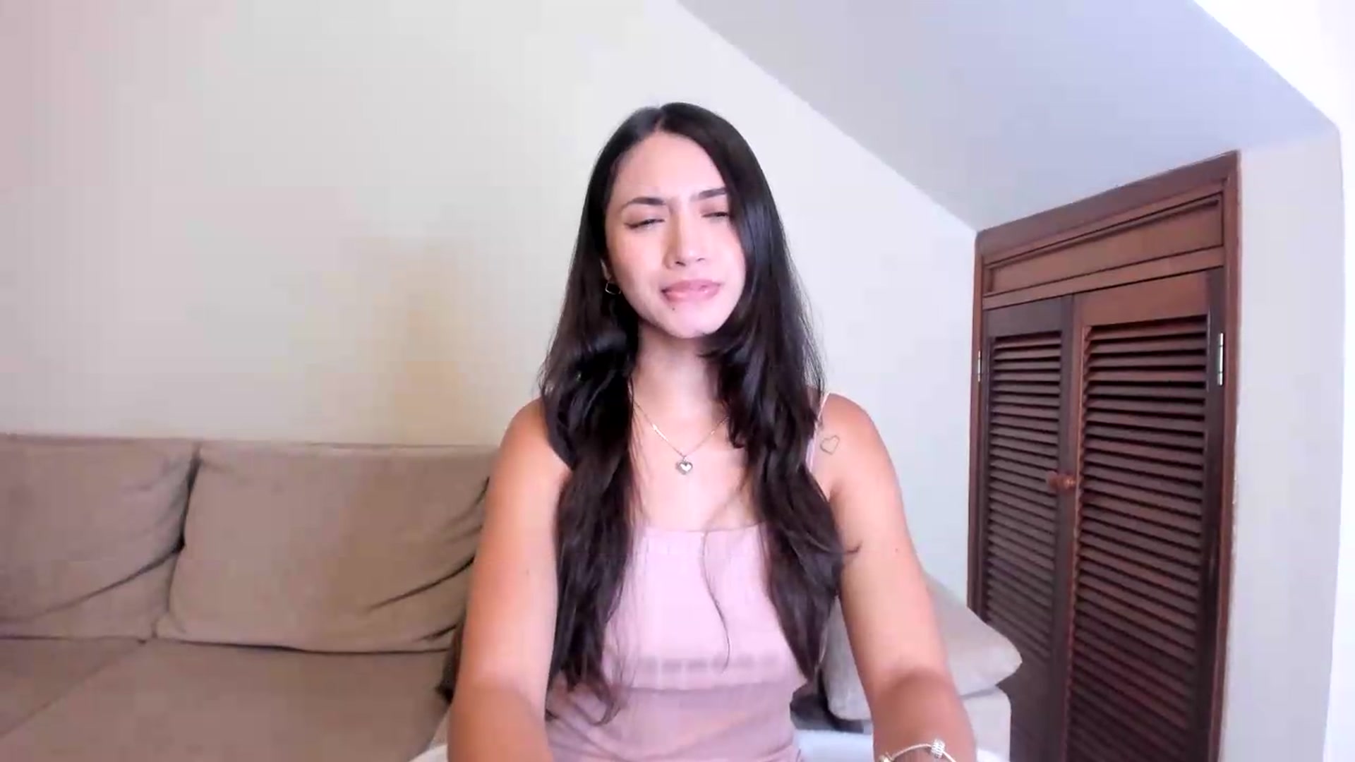 Gallery image thumbnail from GoddessVenus_'s myfreecams stream on, 05/16/2026, 20:59 image 2 of 20