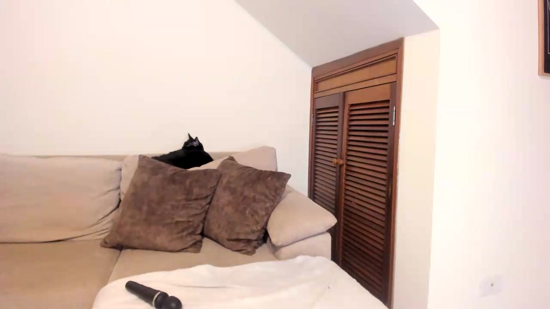 Gallery image thumbnail from GoddessVenus_'s myfreecams stream on, 05/28/2026, 24:03 image 7 of 20