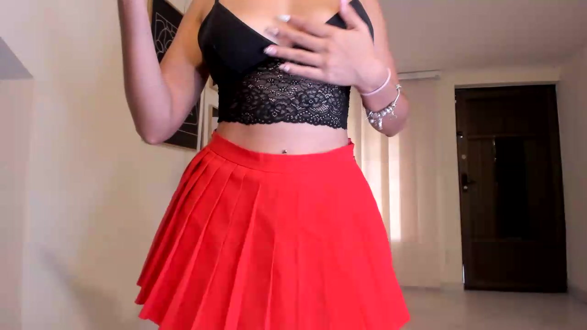 Gallery image thumbnail from GoddessVenus_'s myfreecams stream on, 06/18/2026, 21:57 image 9 of 20