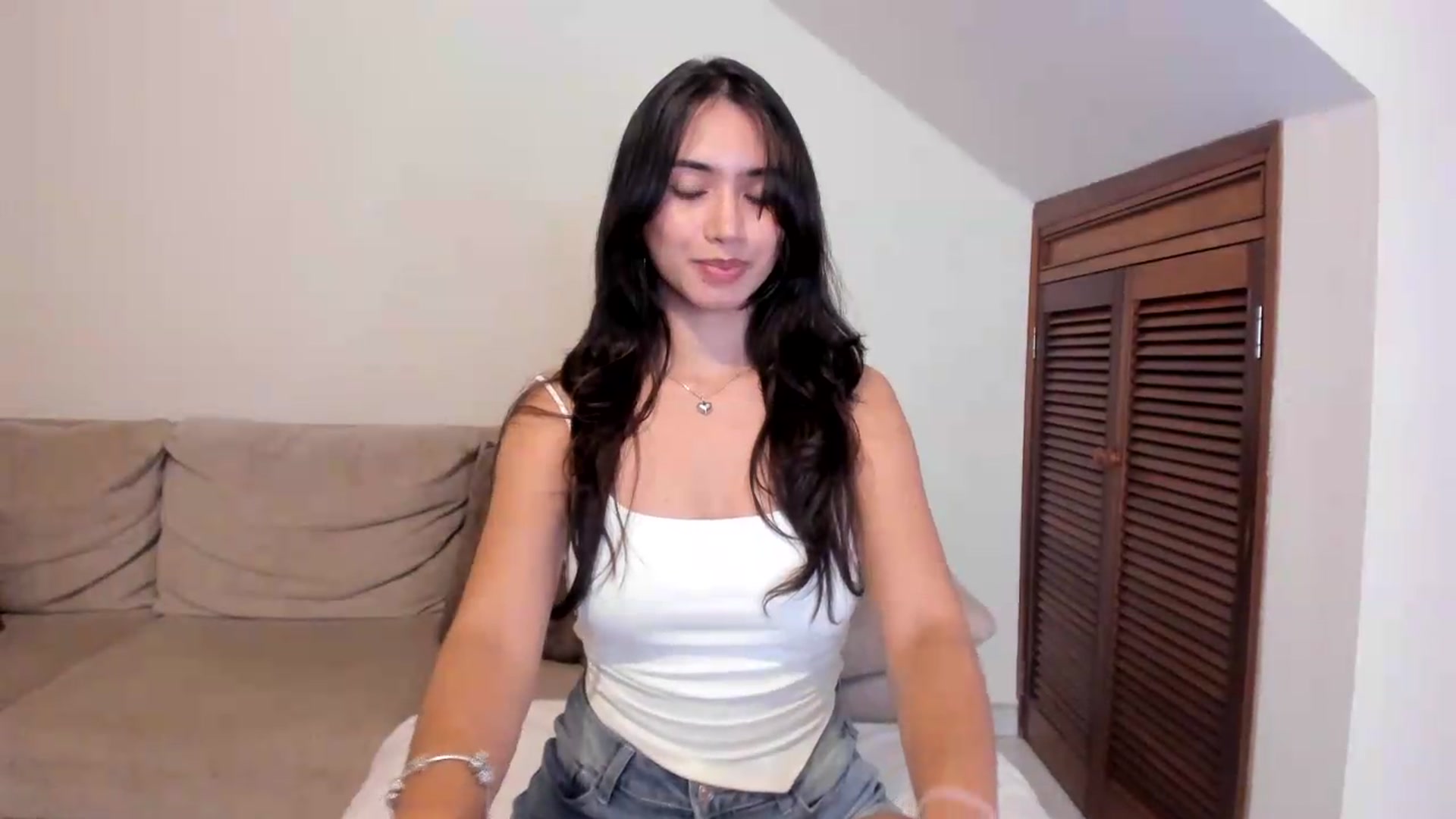 Gallery image thumbnail from GoddessVenus_'s myfreecams stream on, 07/27/2026, 23:28 image 12 of 20