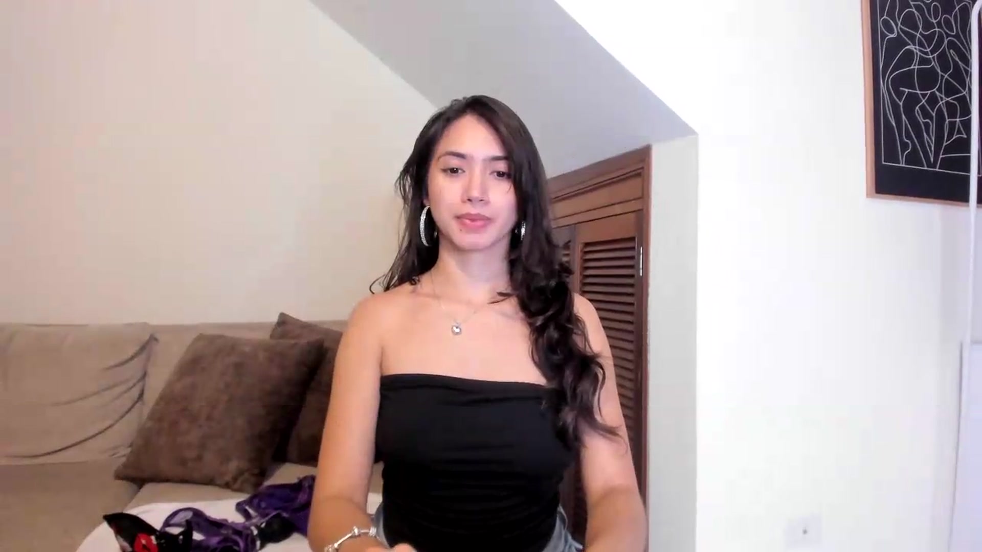 Gallery image thumbnail from GoddessVenus_'s myfreecams stream on, 08/03/2026, 01:09 image 4 of 20