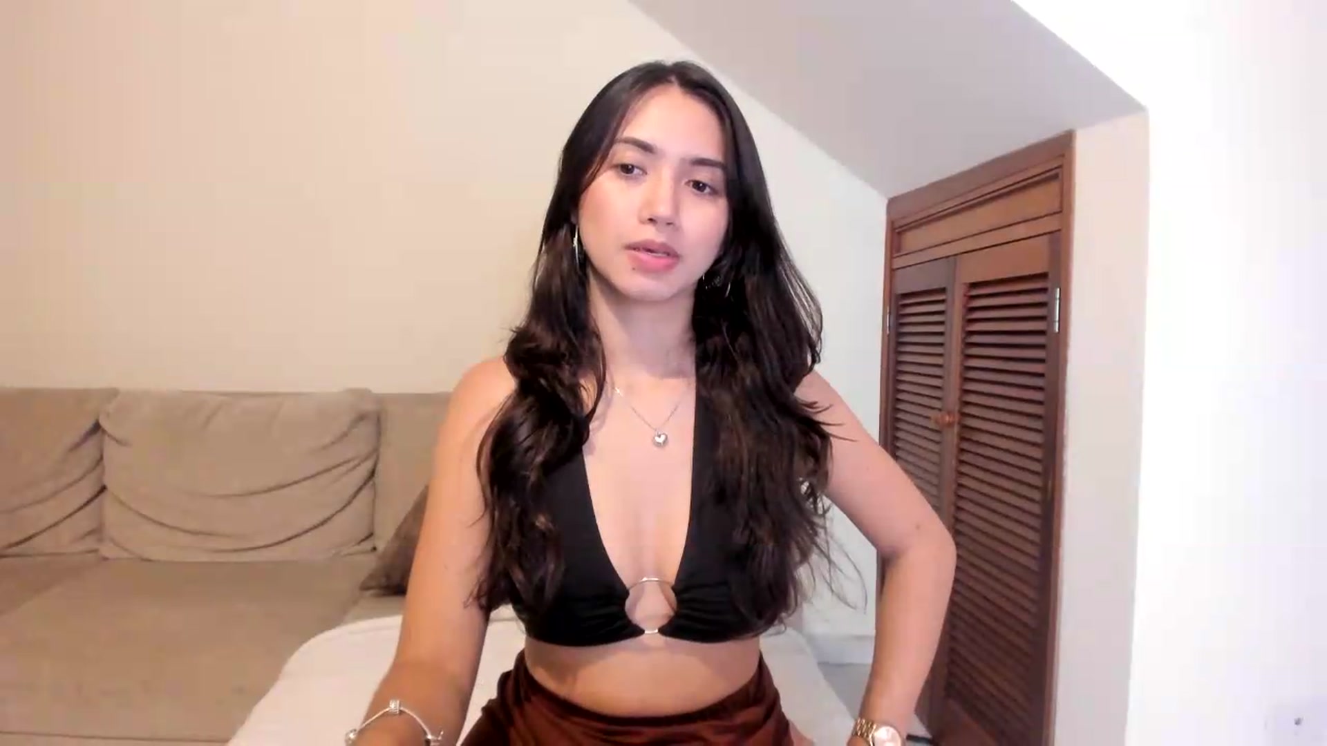 Gallery image thumbnail from GoddessVenus_'s myfreecams stream on, 08/10/2026, 22:53 image 12 of 20