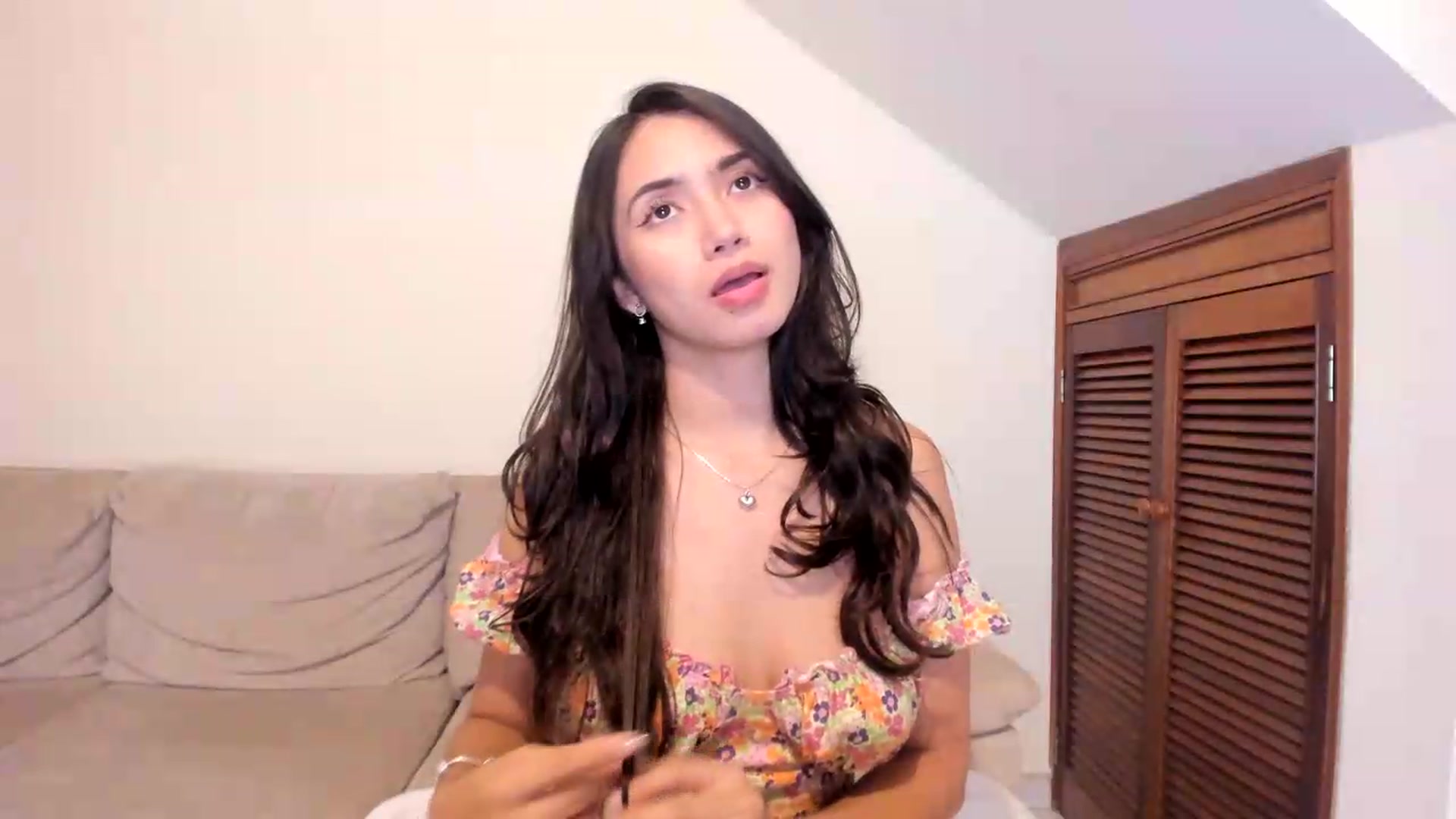 Gallery image thumbnail from GoddessVenus_'s myfreecams stream on, 08/18/2026, 24:48 image 14 of 20